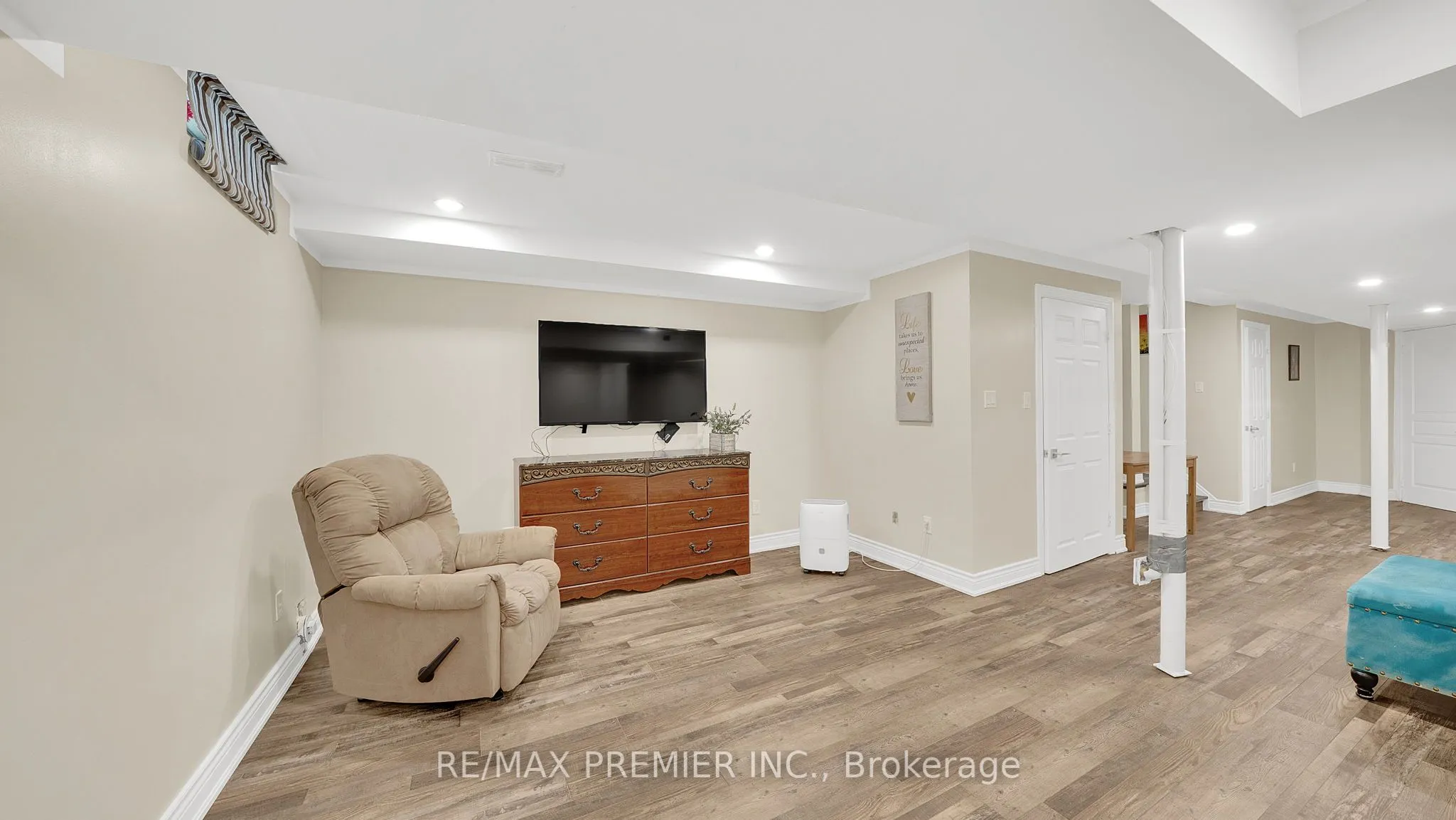 11 Richelieu Court