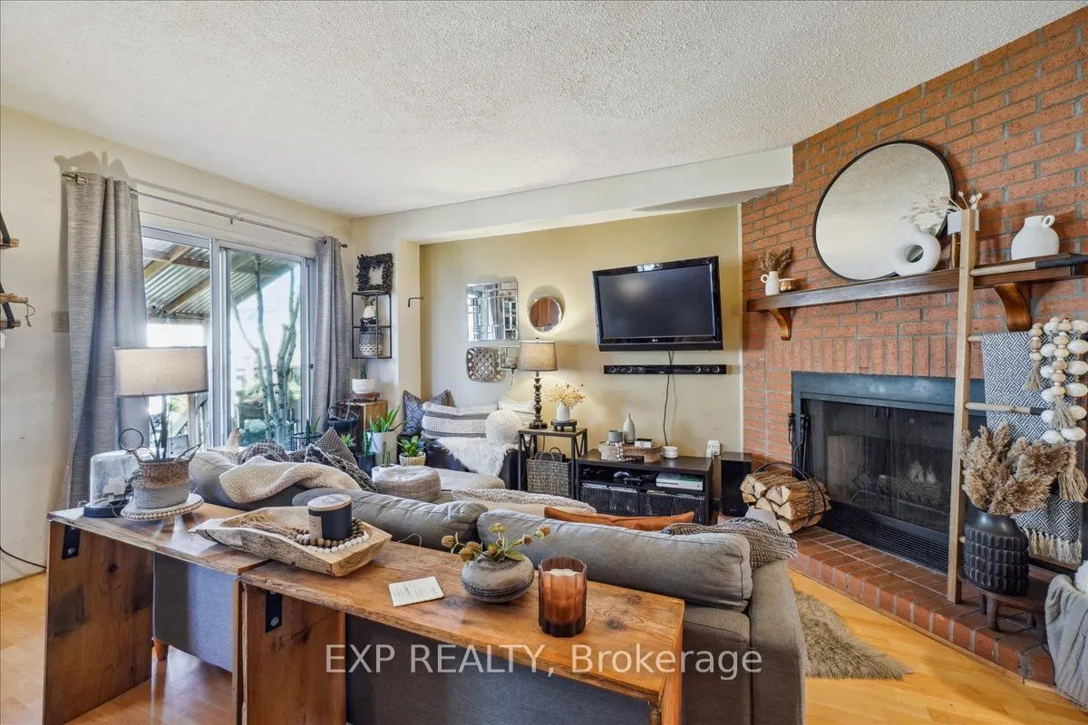 7 Rosset Valley Court