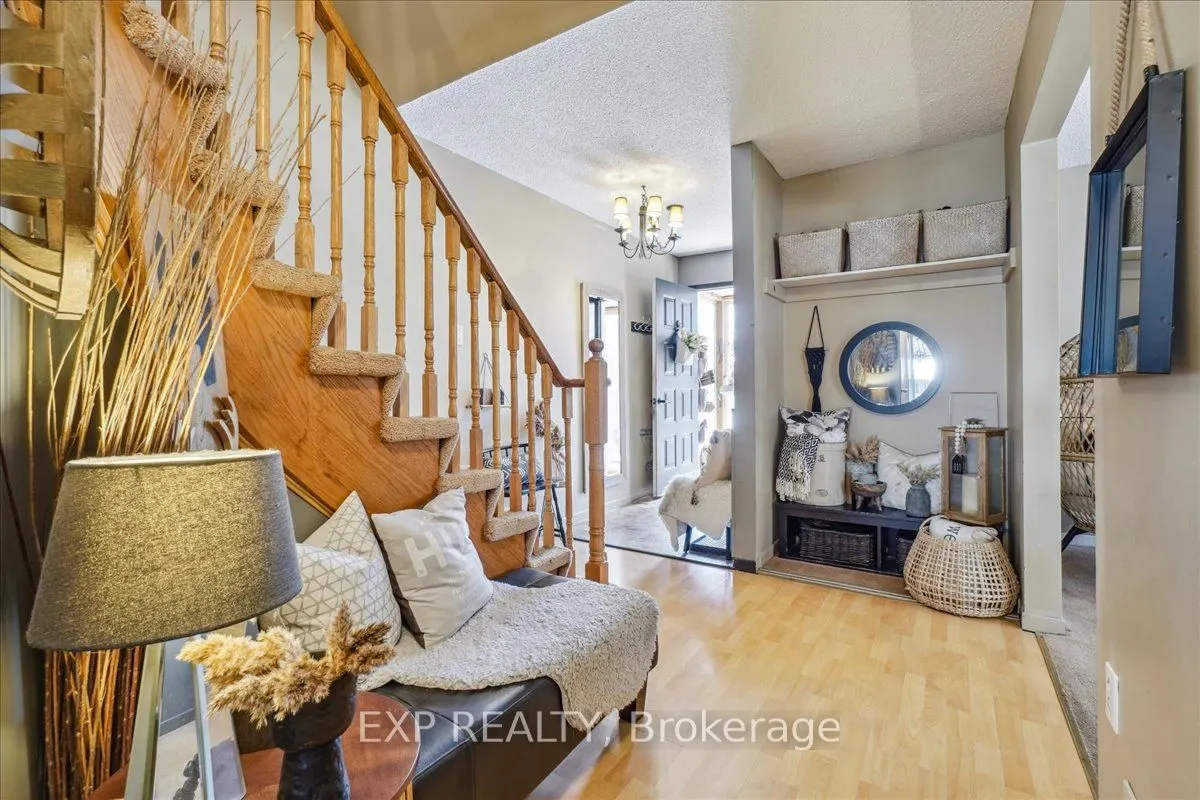 7 Rosset Valley Court