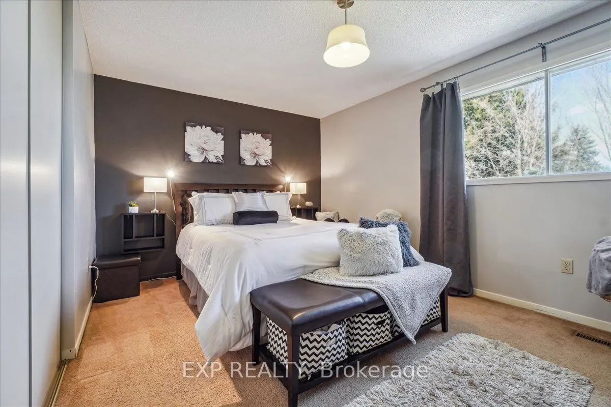 7 Rosset Valley Court