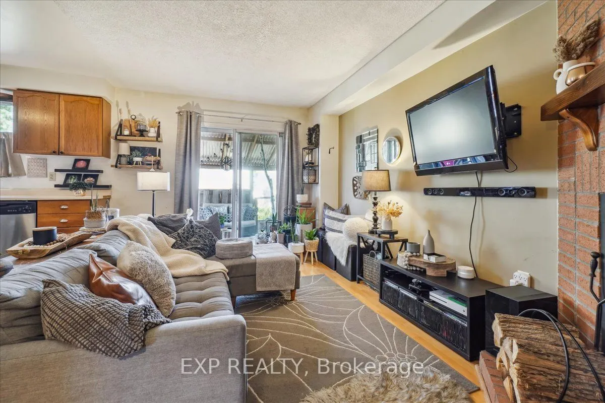 7 Rosset Valley Court