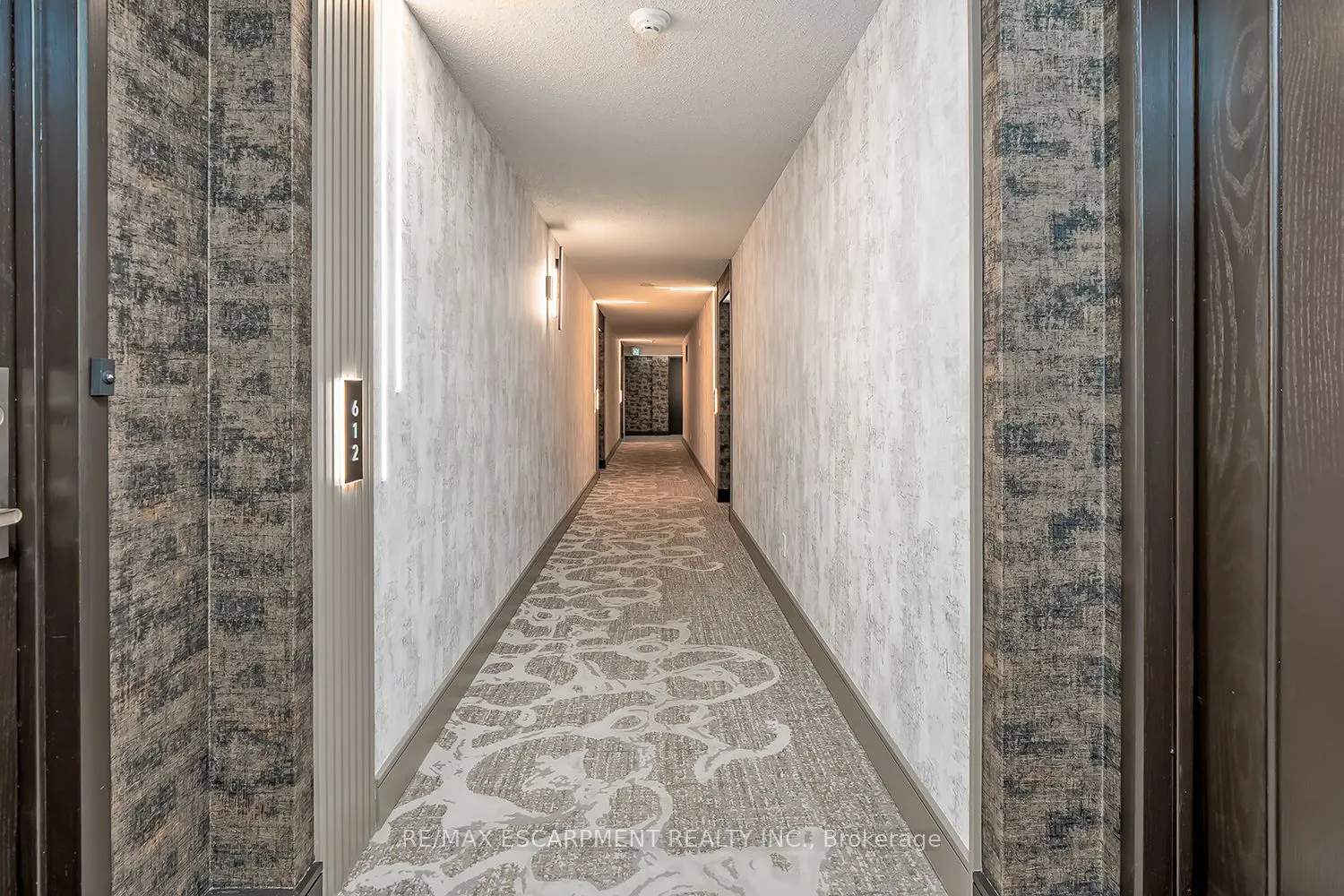 1276 Maple Crossing Boulevard, #612