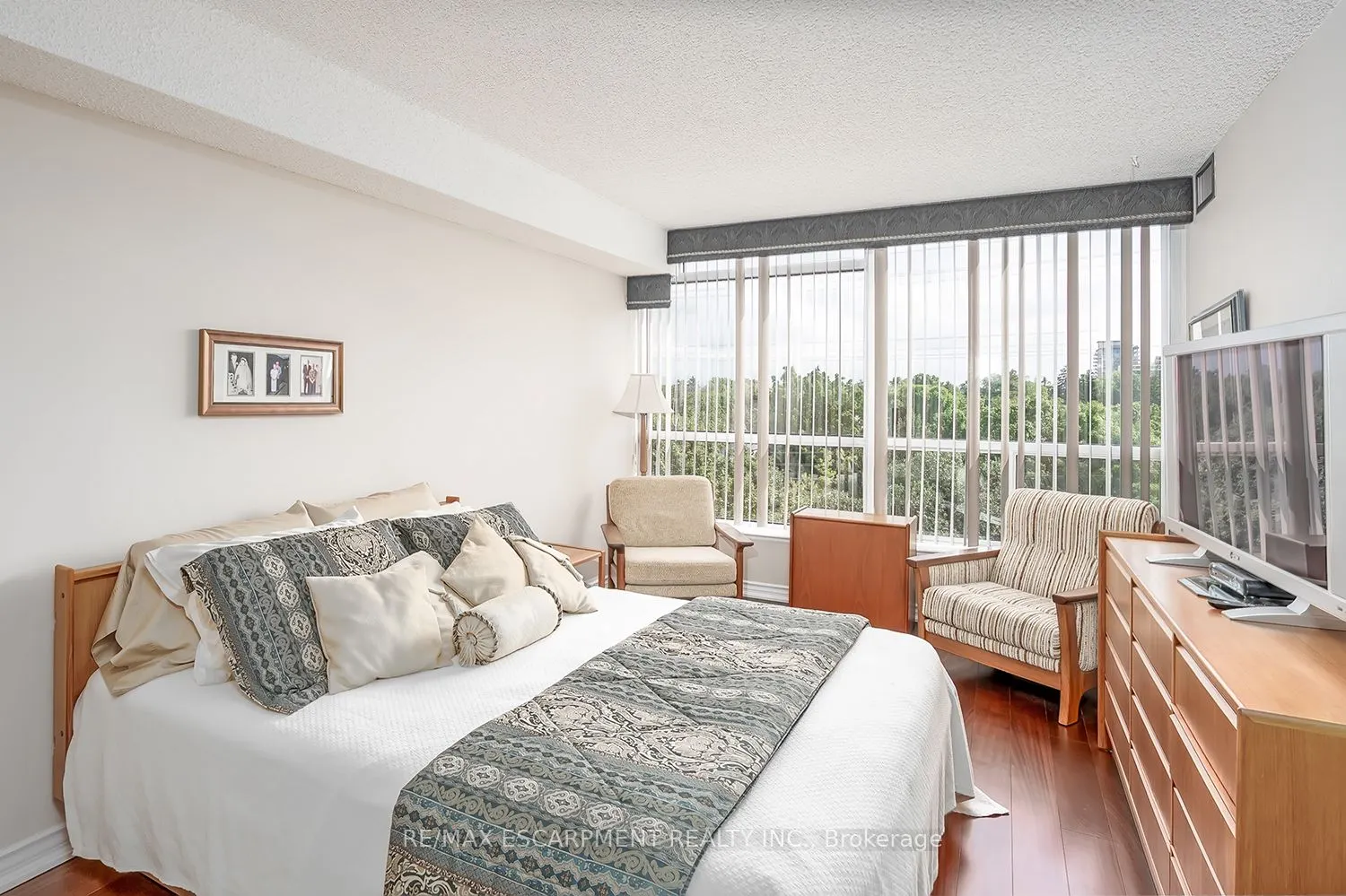 1276 Maple Crossing Boulevard, #612