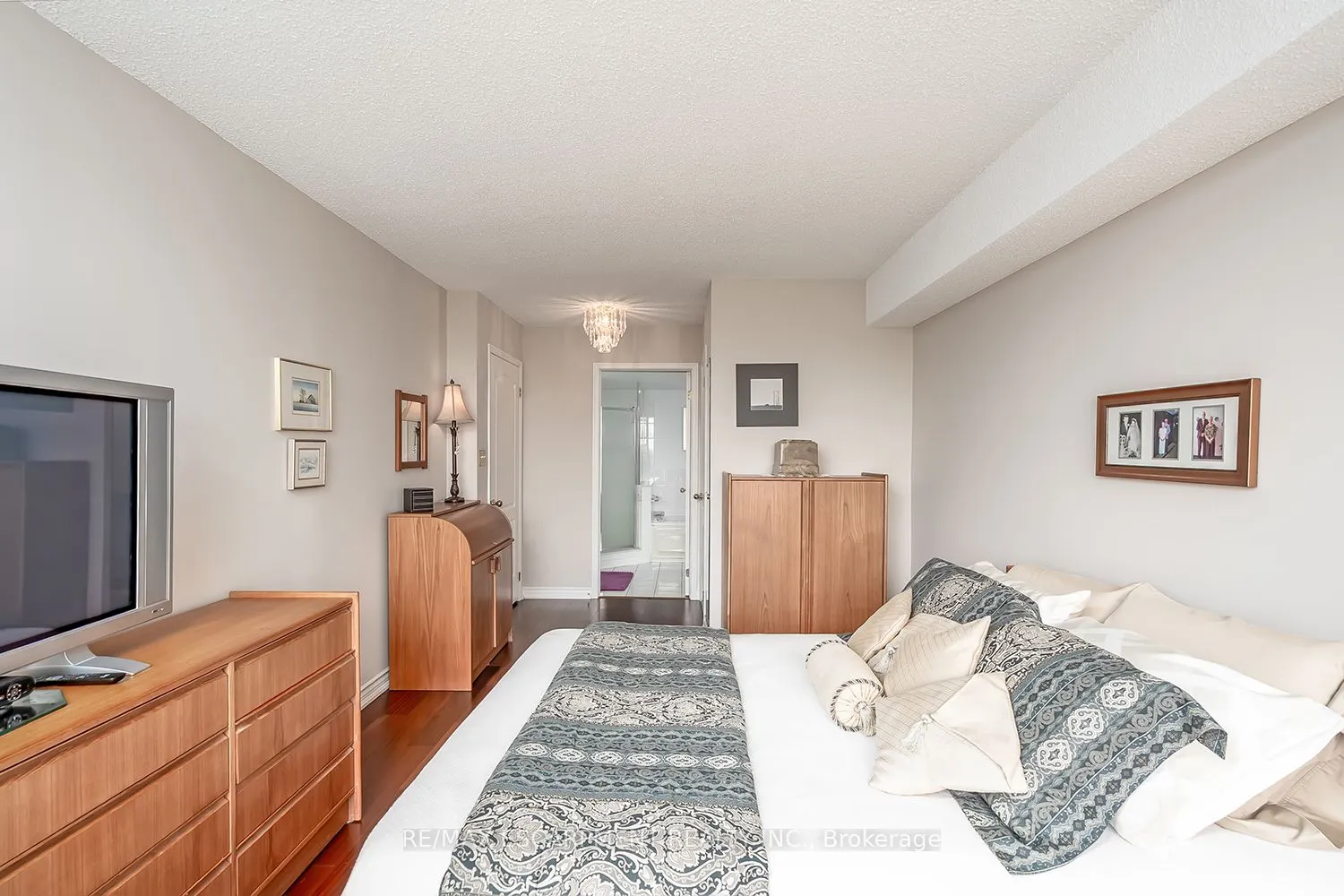 1276 Maple Crossing Boulevard, #612
