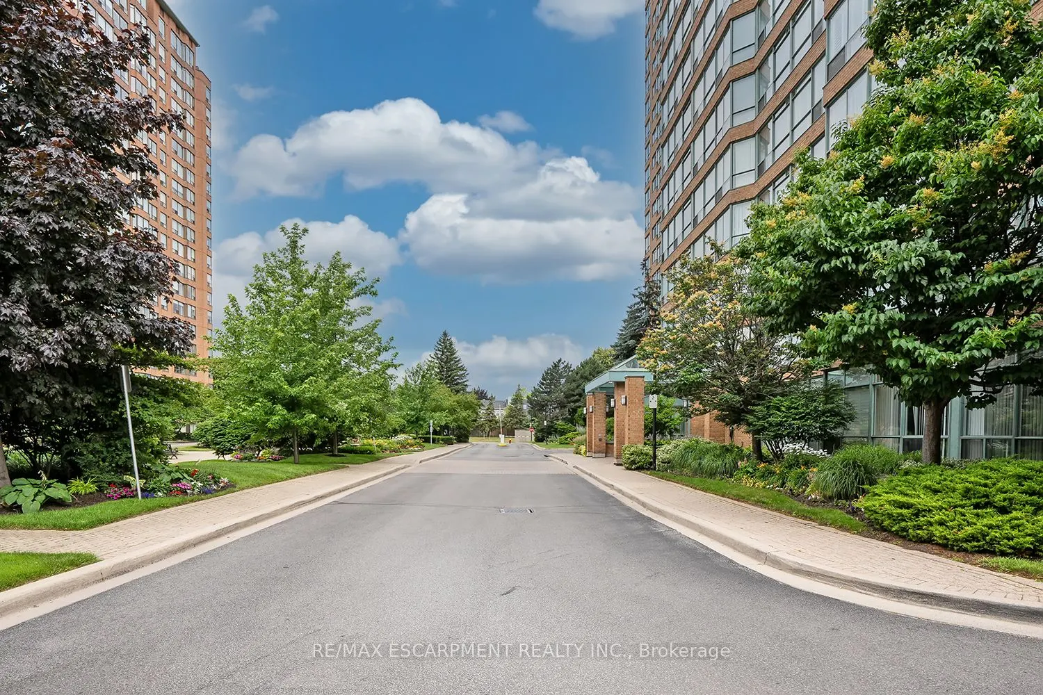 1276 Maple Crossing Boulevard, #612