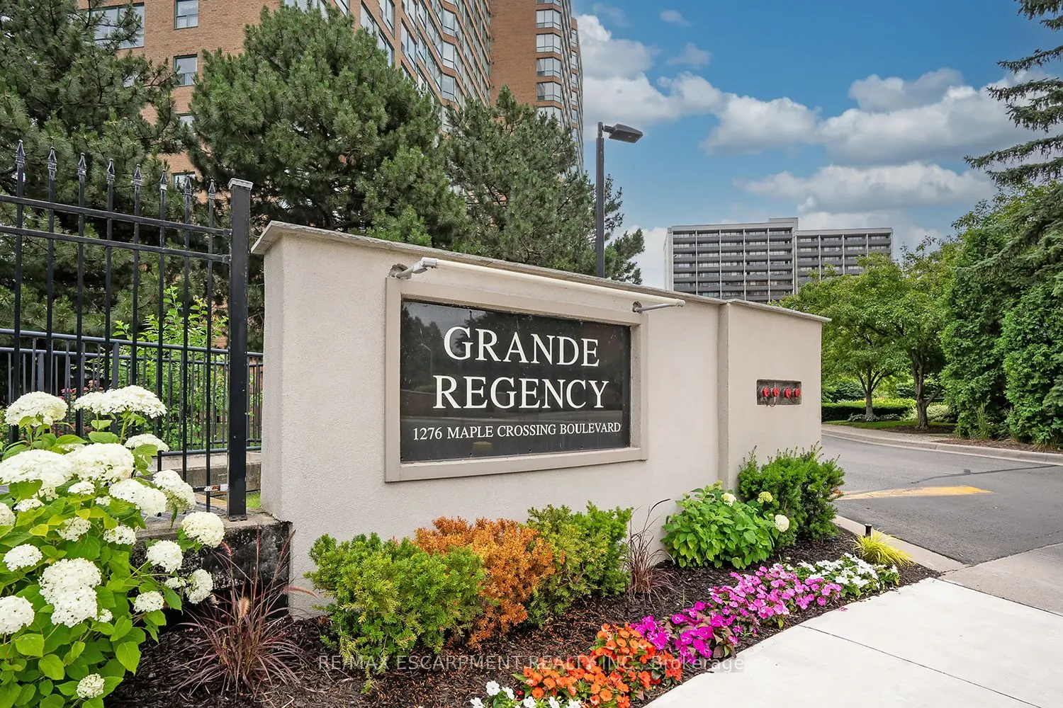 1276 Maple Crossing Boulevard, #612