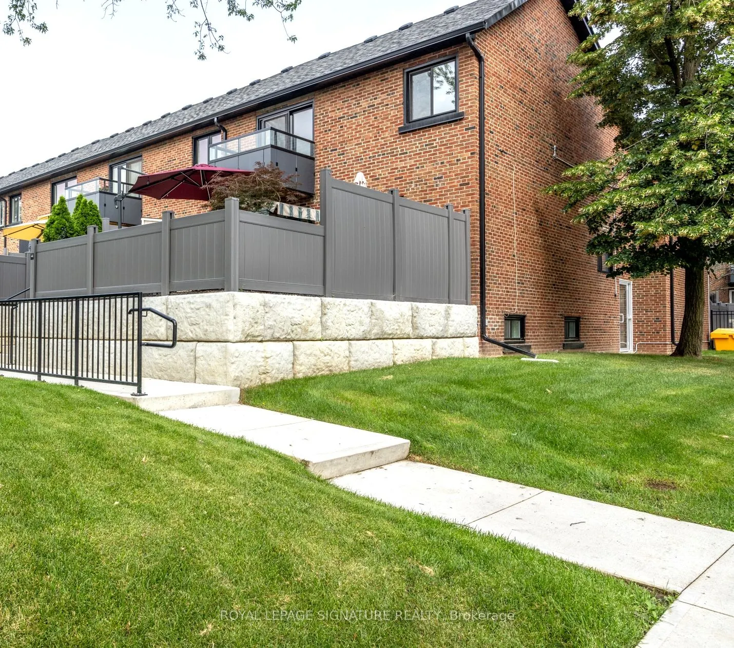 51 Broadfield Drive, #44