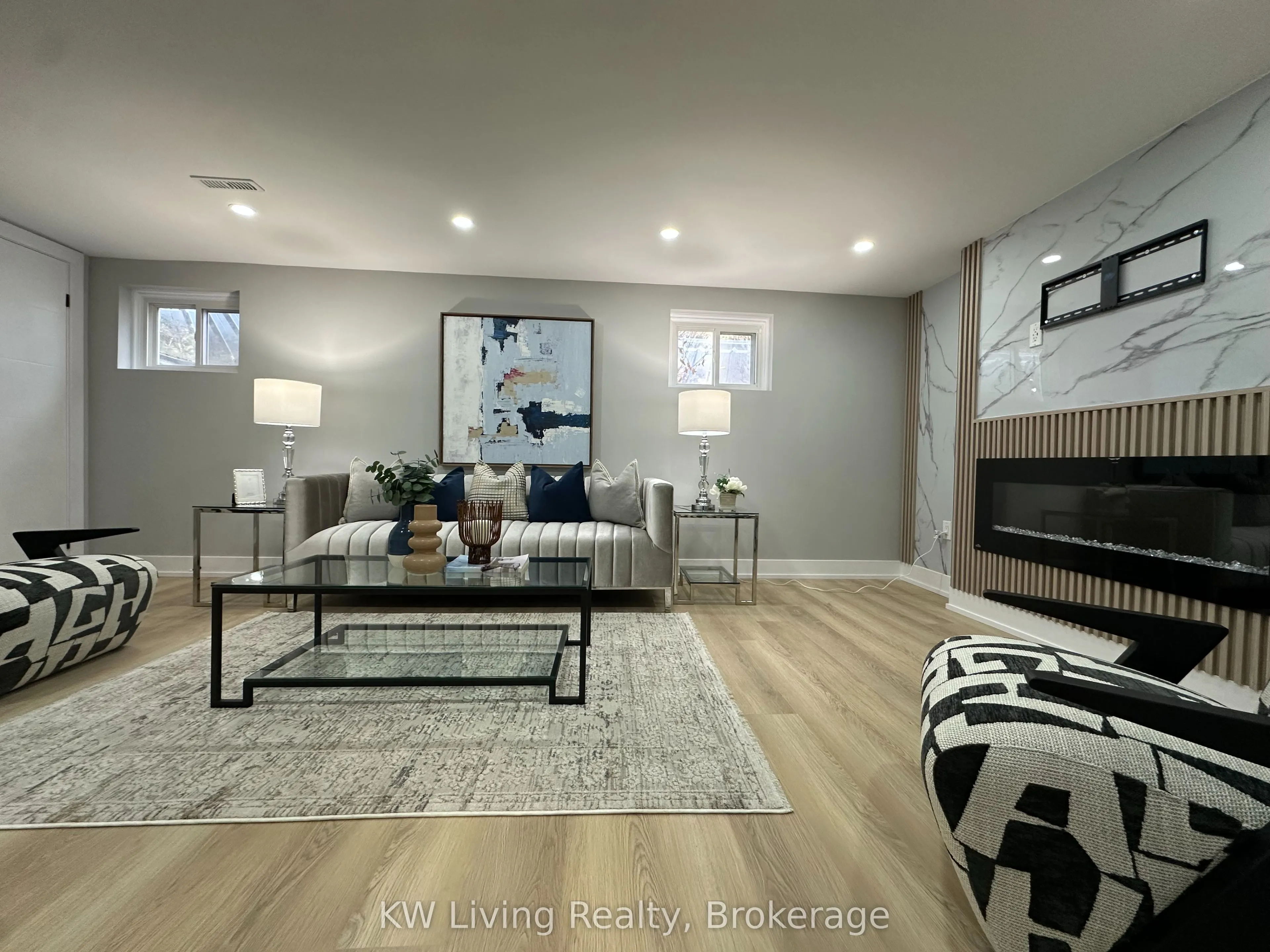 2531 Glengarry Road