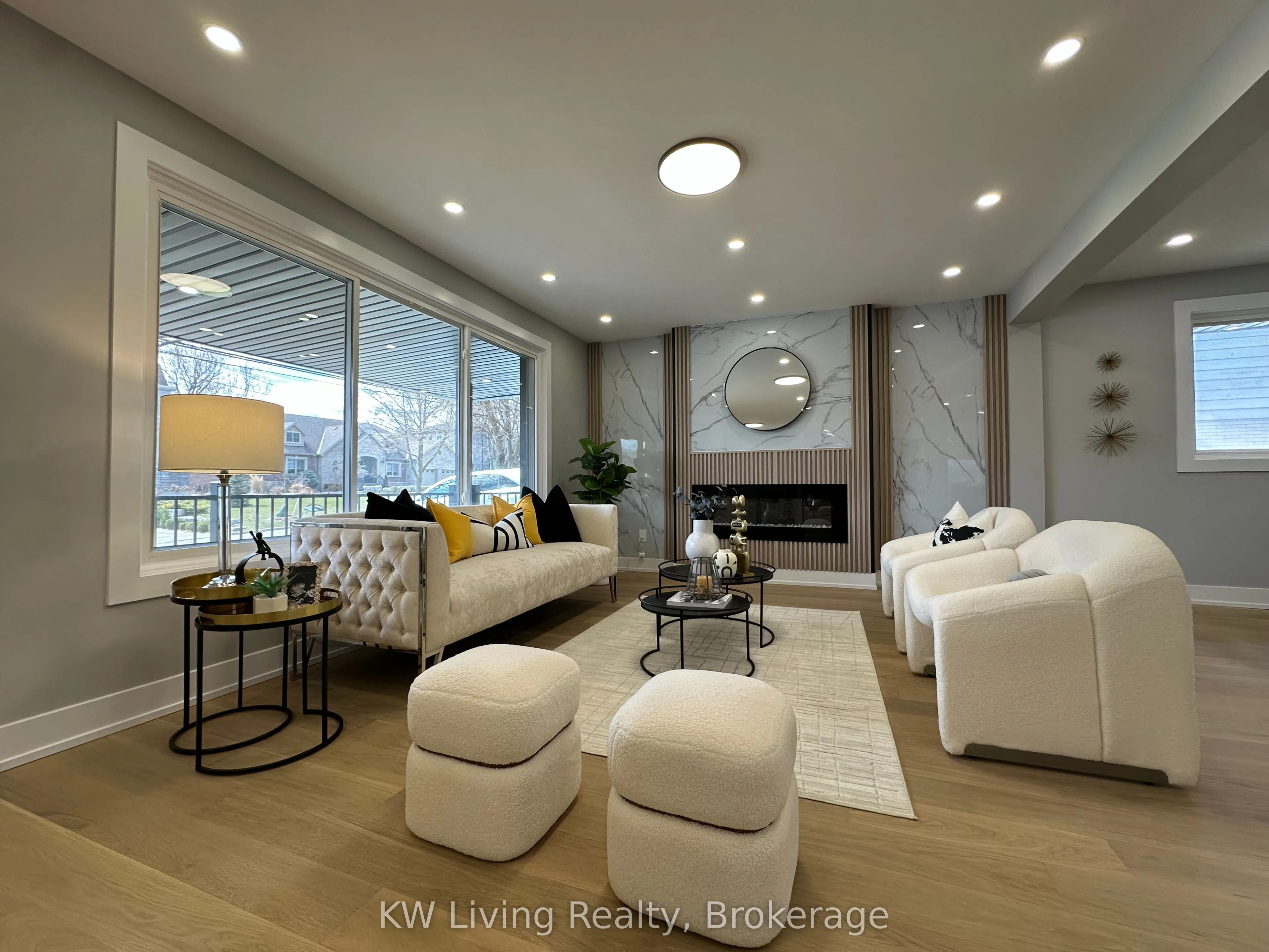 2531 Glengarry Road