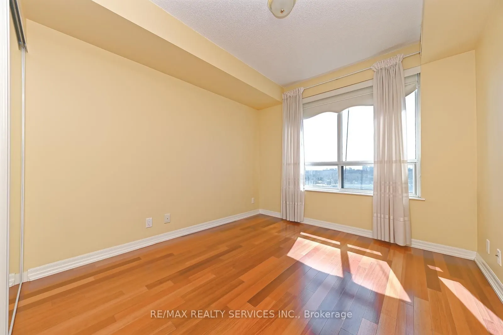 38 Fontenay Court, #Suite 1309