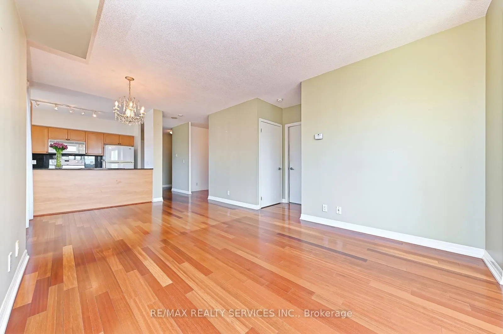 38 Fontenay Court, #Suite 1309