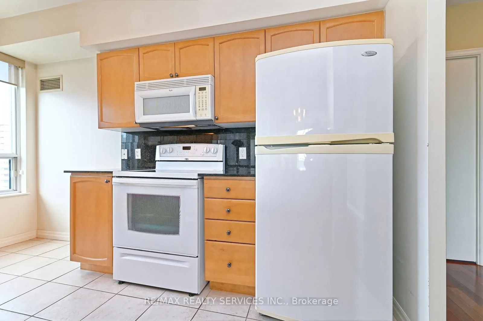 38 Fontenay Court, #Suite 1309