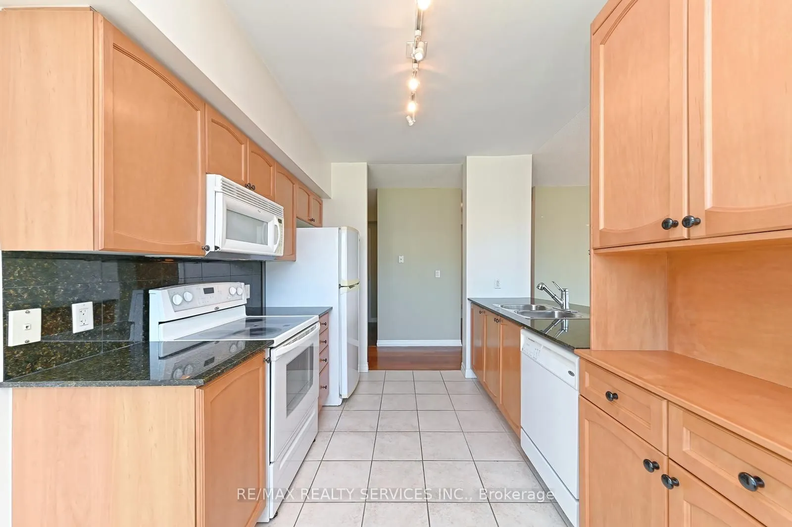 38 Fontenay Court, #Suite 1309