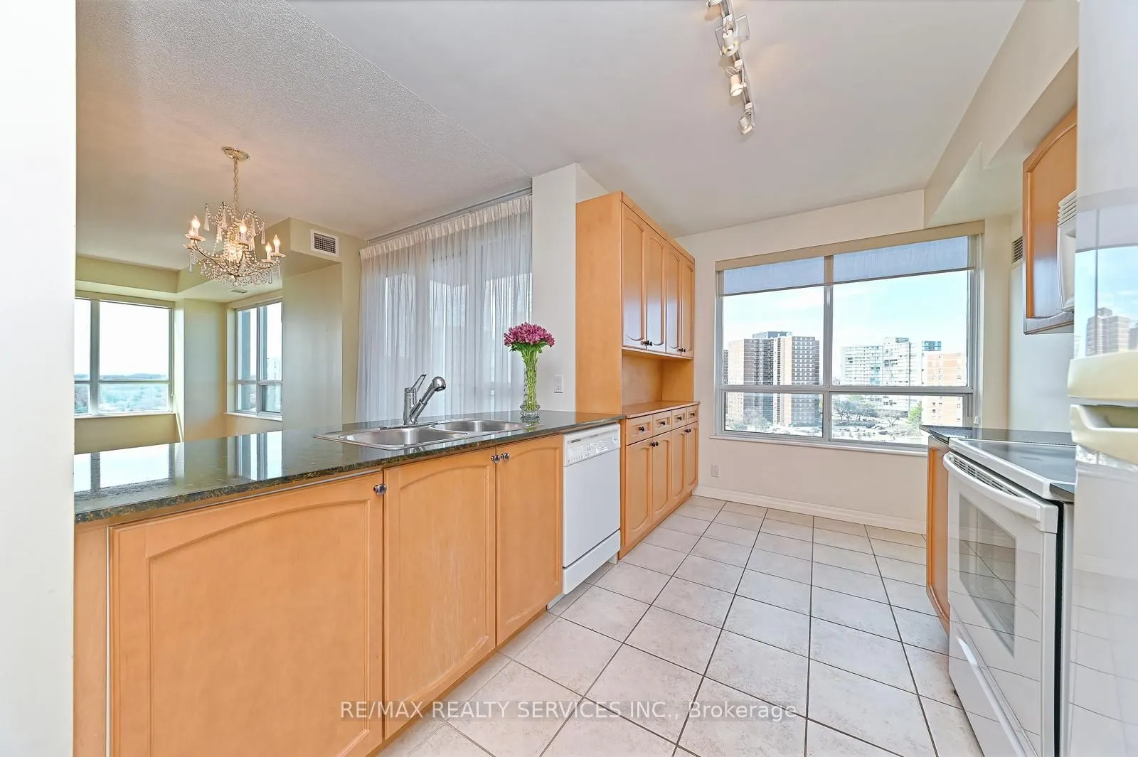 38 Fontenay Court, #Suite 1309