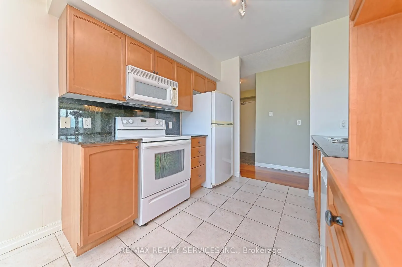 38 Fontenay Court, #Suite 1309