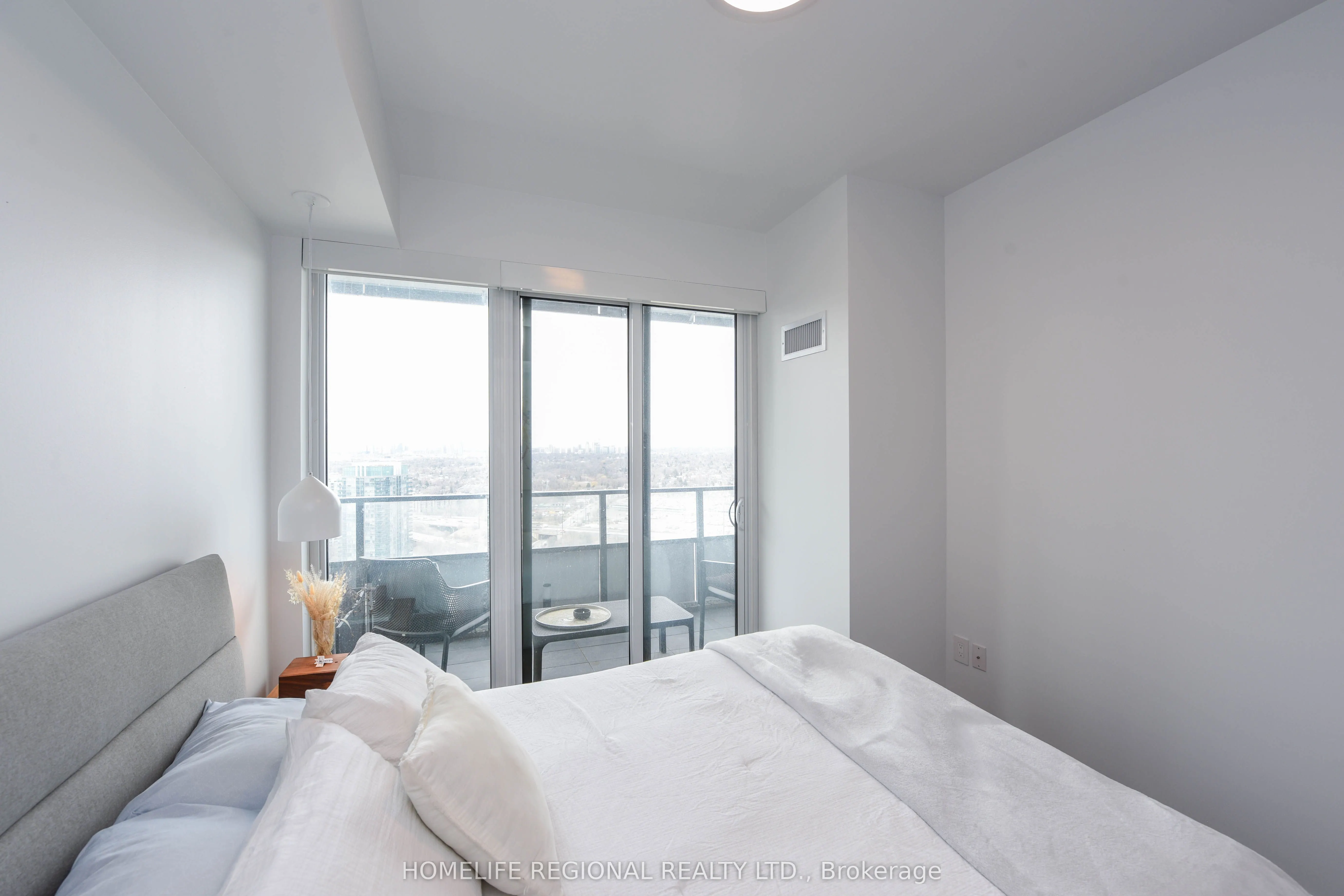 30 Shore Breeze Drive, #3422