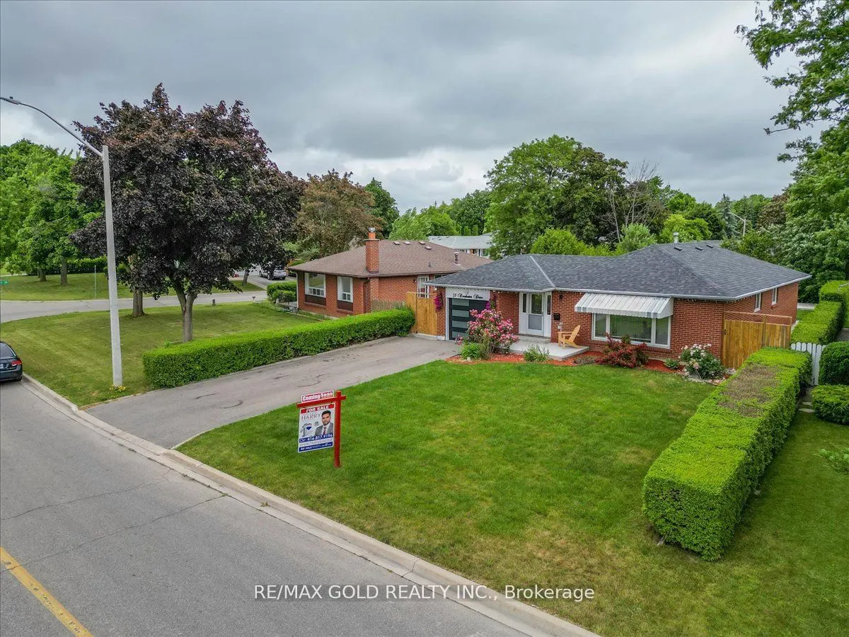 53 Dorchester Drive