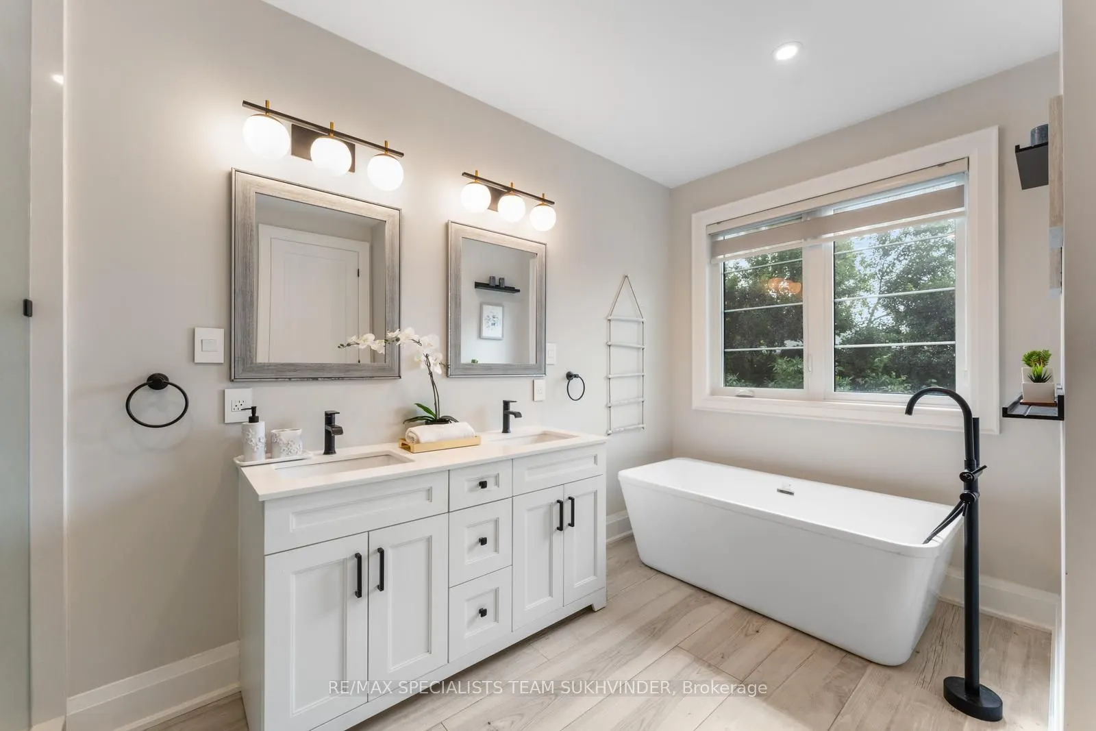 108 Meadowbrook Drive