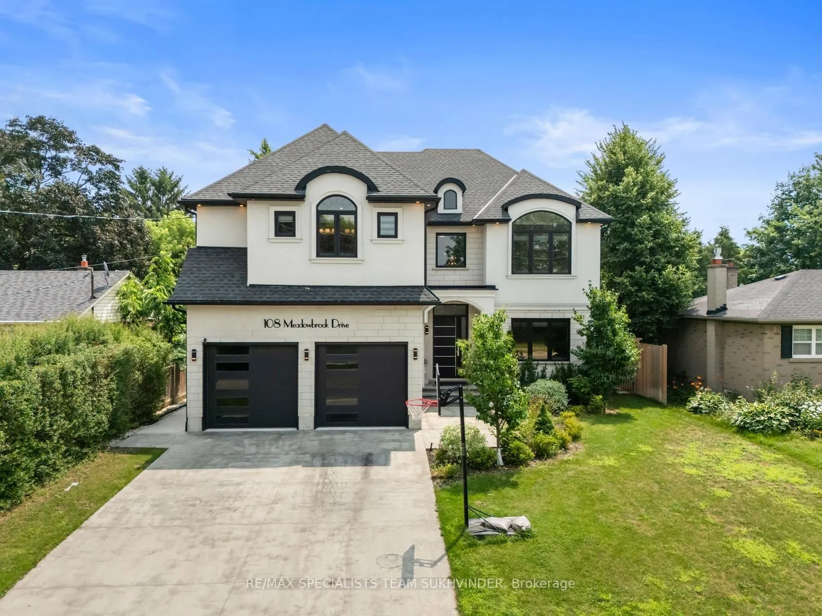 108 Meadowbrook Drive