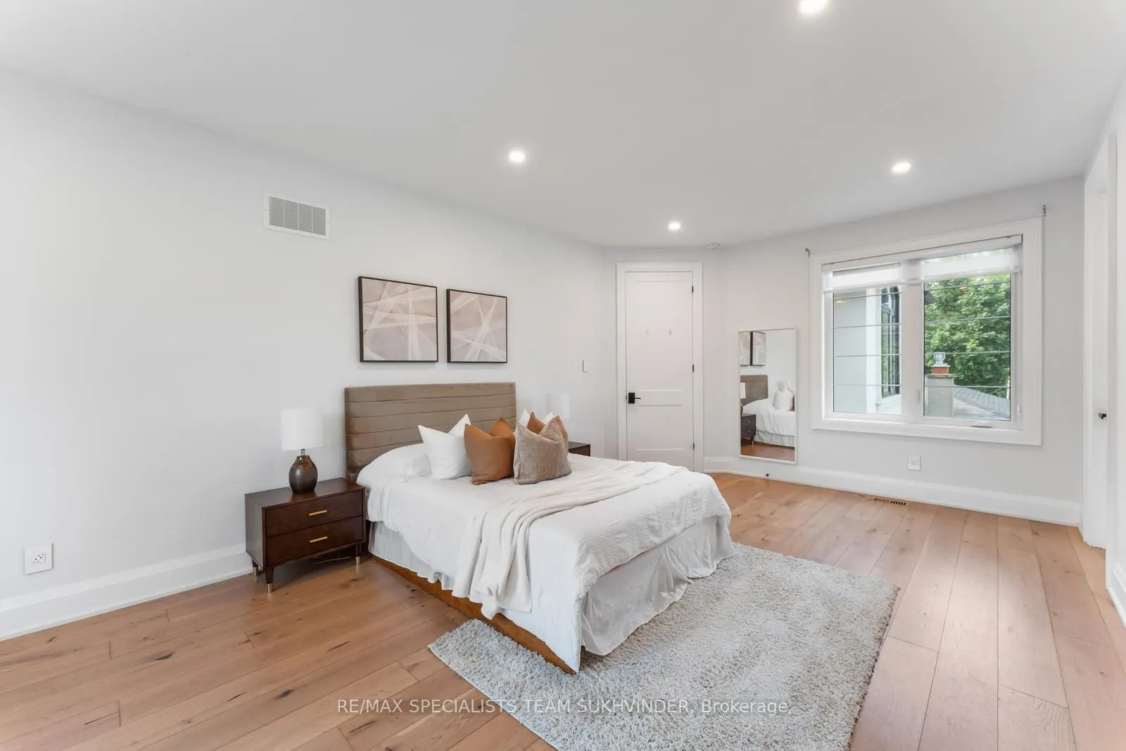 108 Meadowbrook Drive