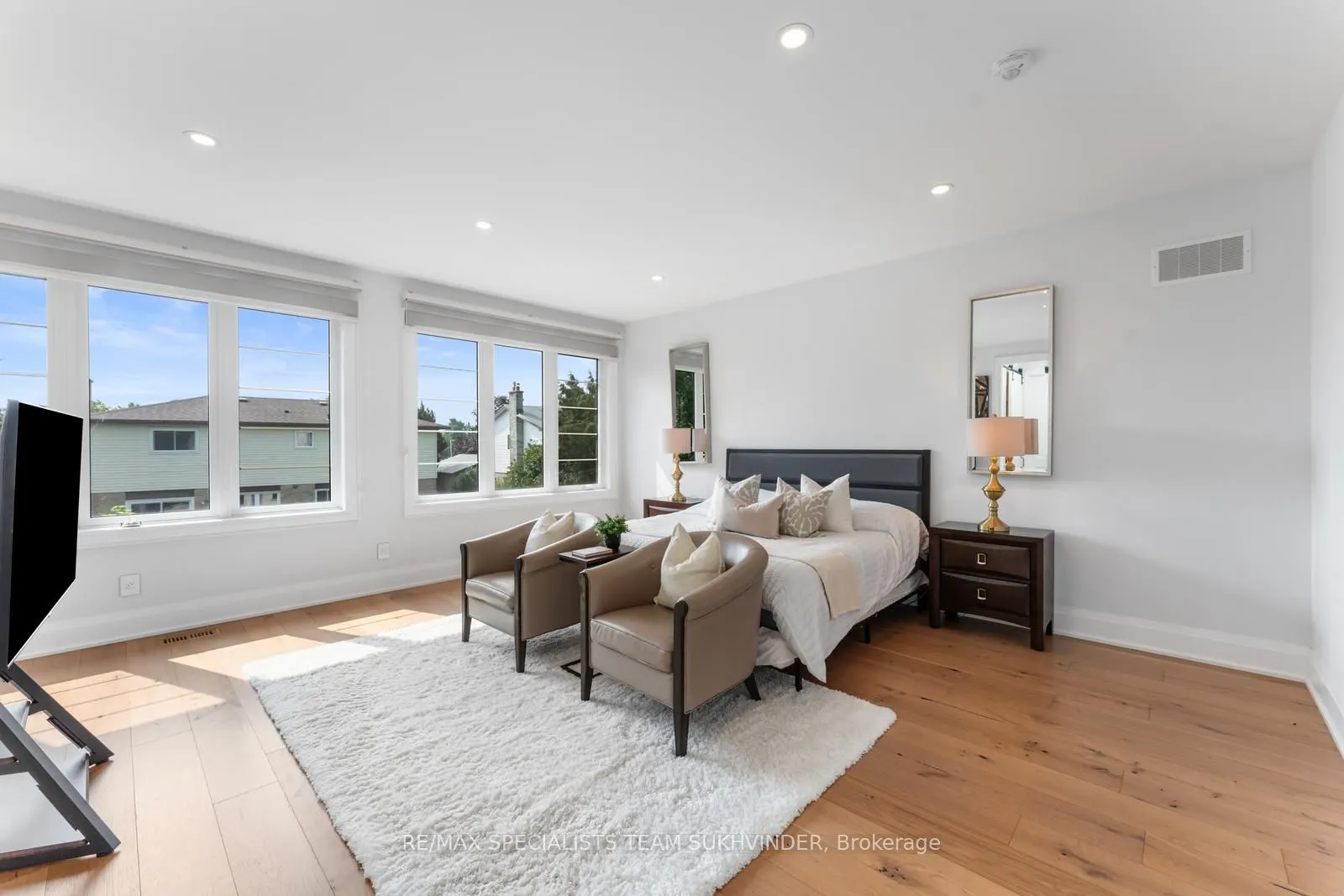108 Meadowbrook Drive