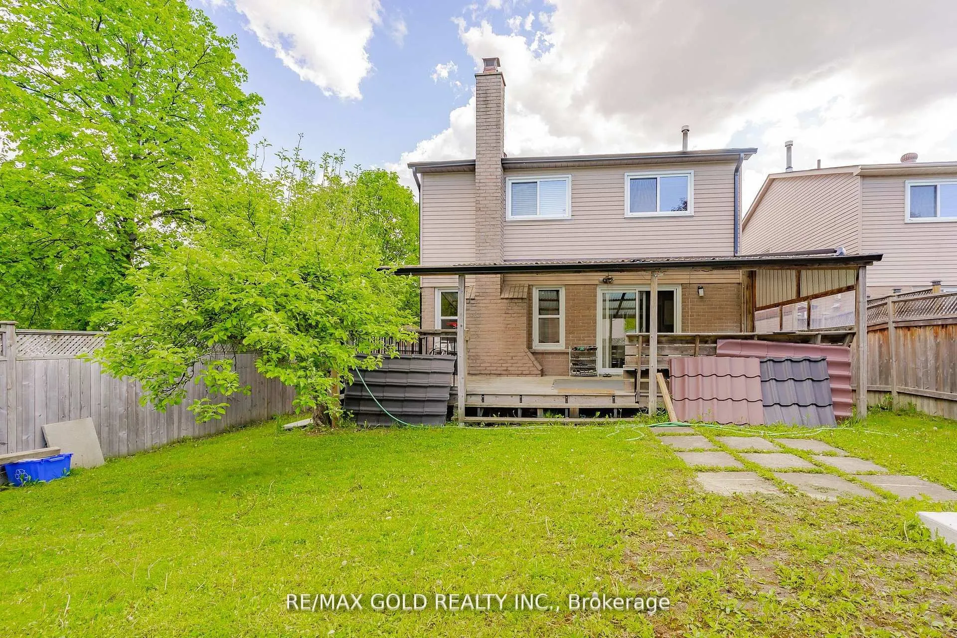 32 Myrtle Court