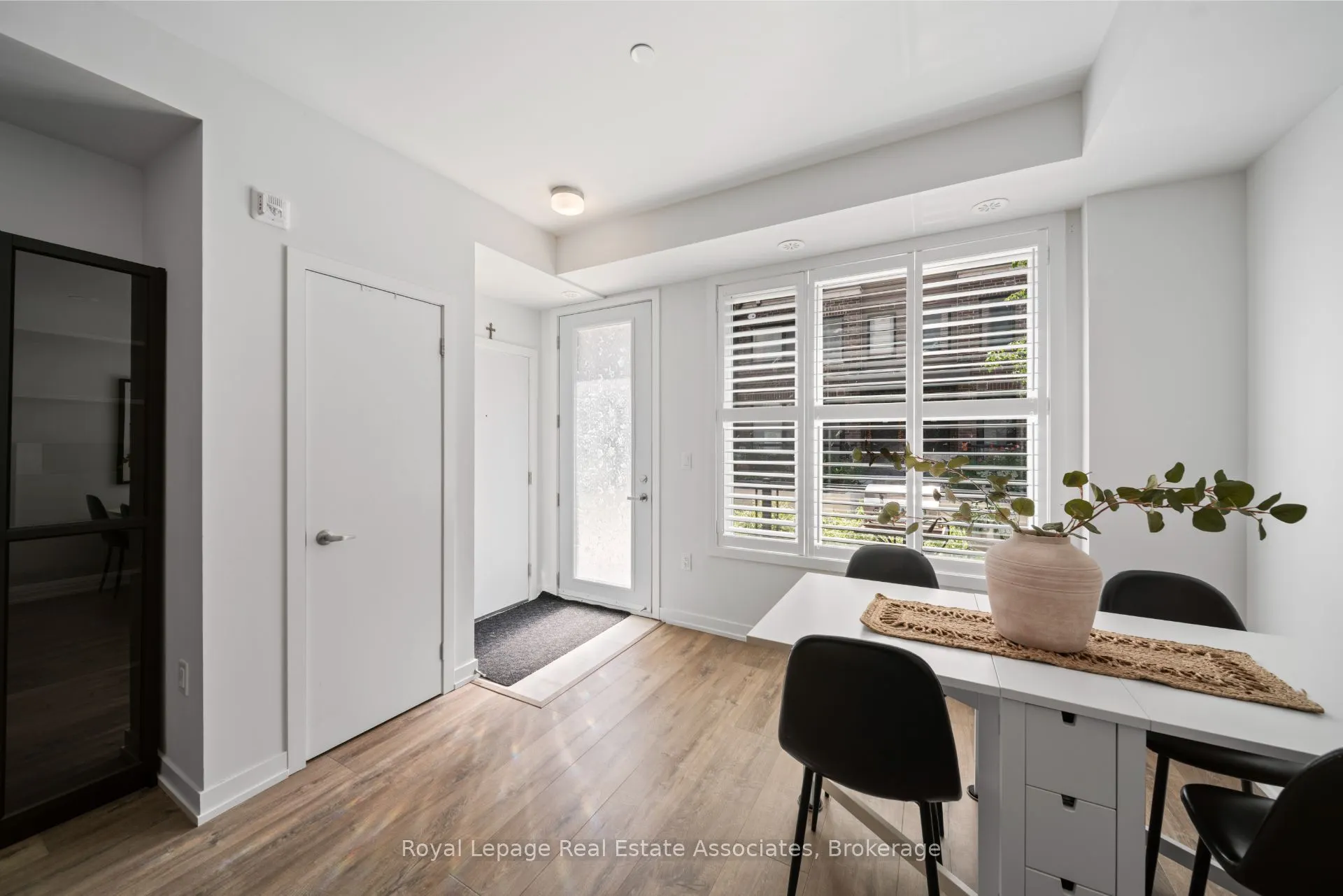 3546 Colonial Drive, #10