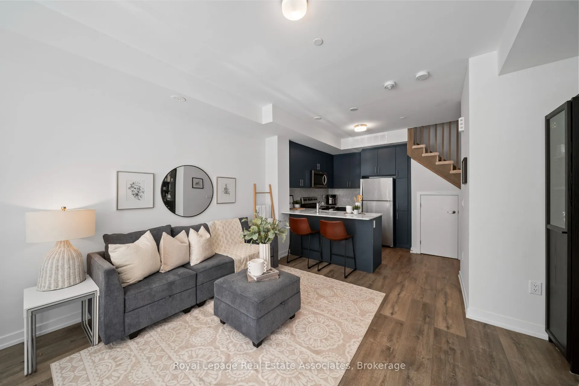 3546 Colonial Drive, #10