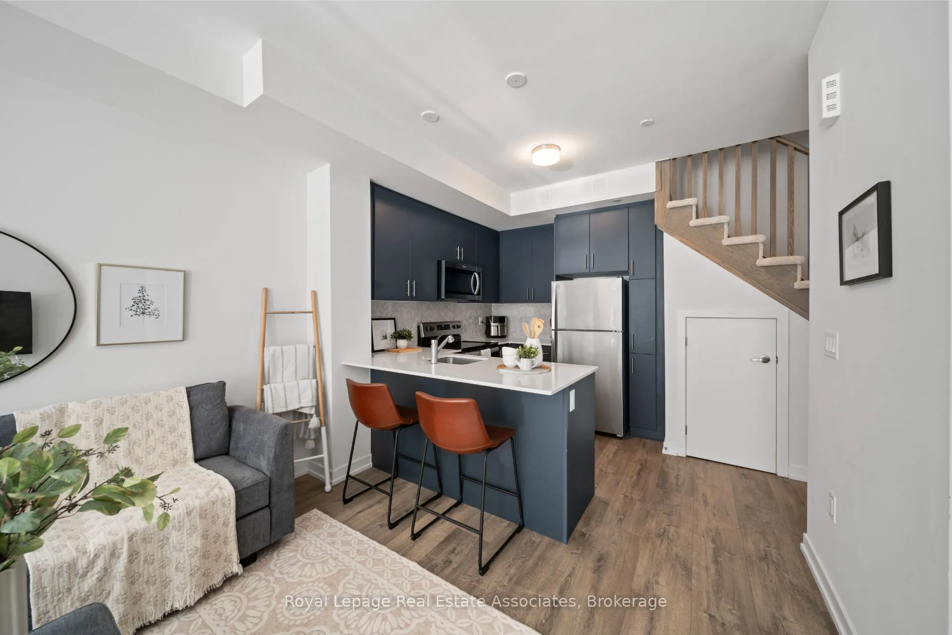 3546 Colonial Drive, #10