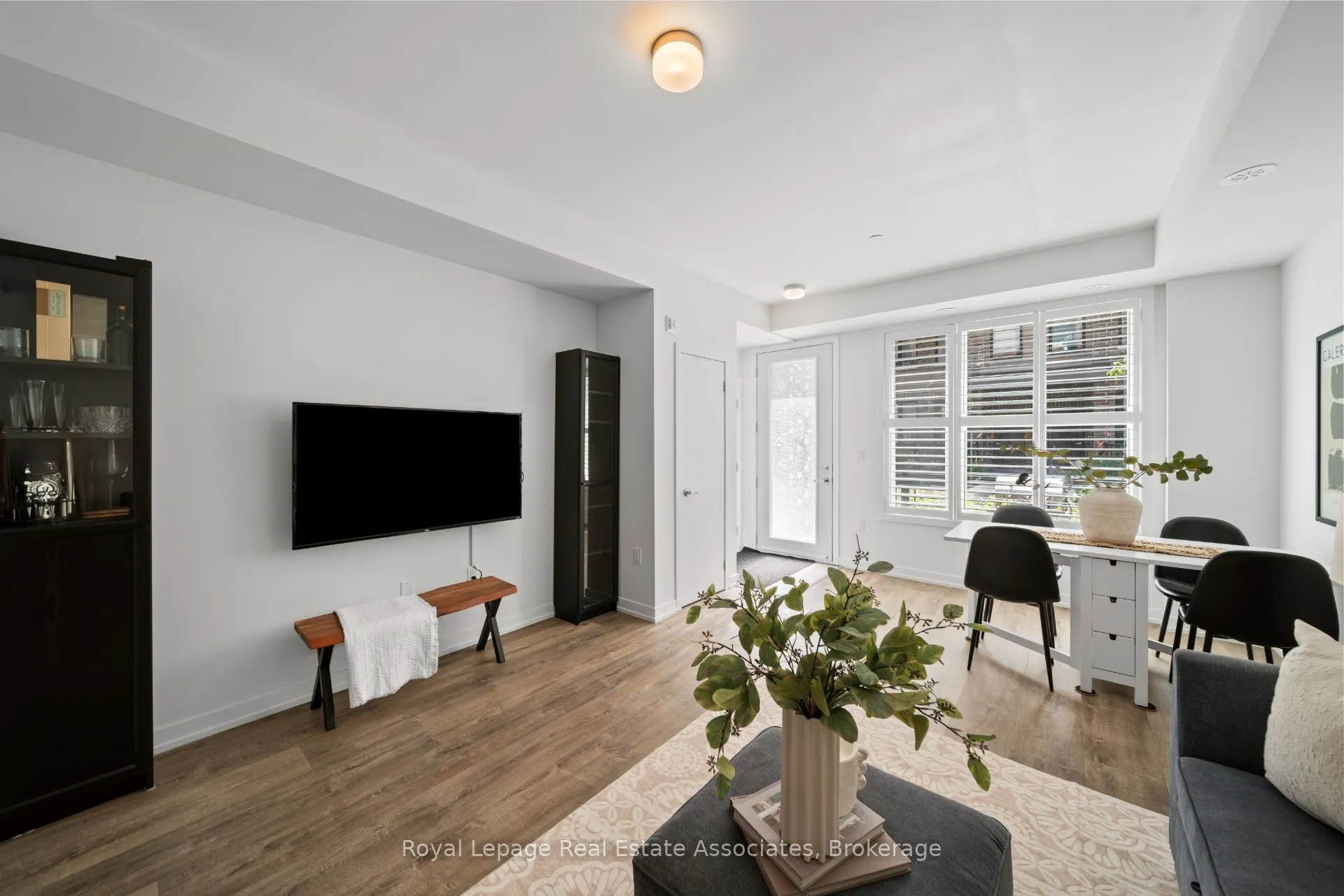 3546 Colonial Drive, #10