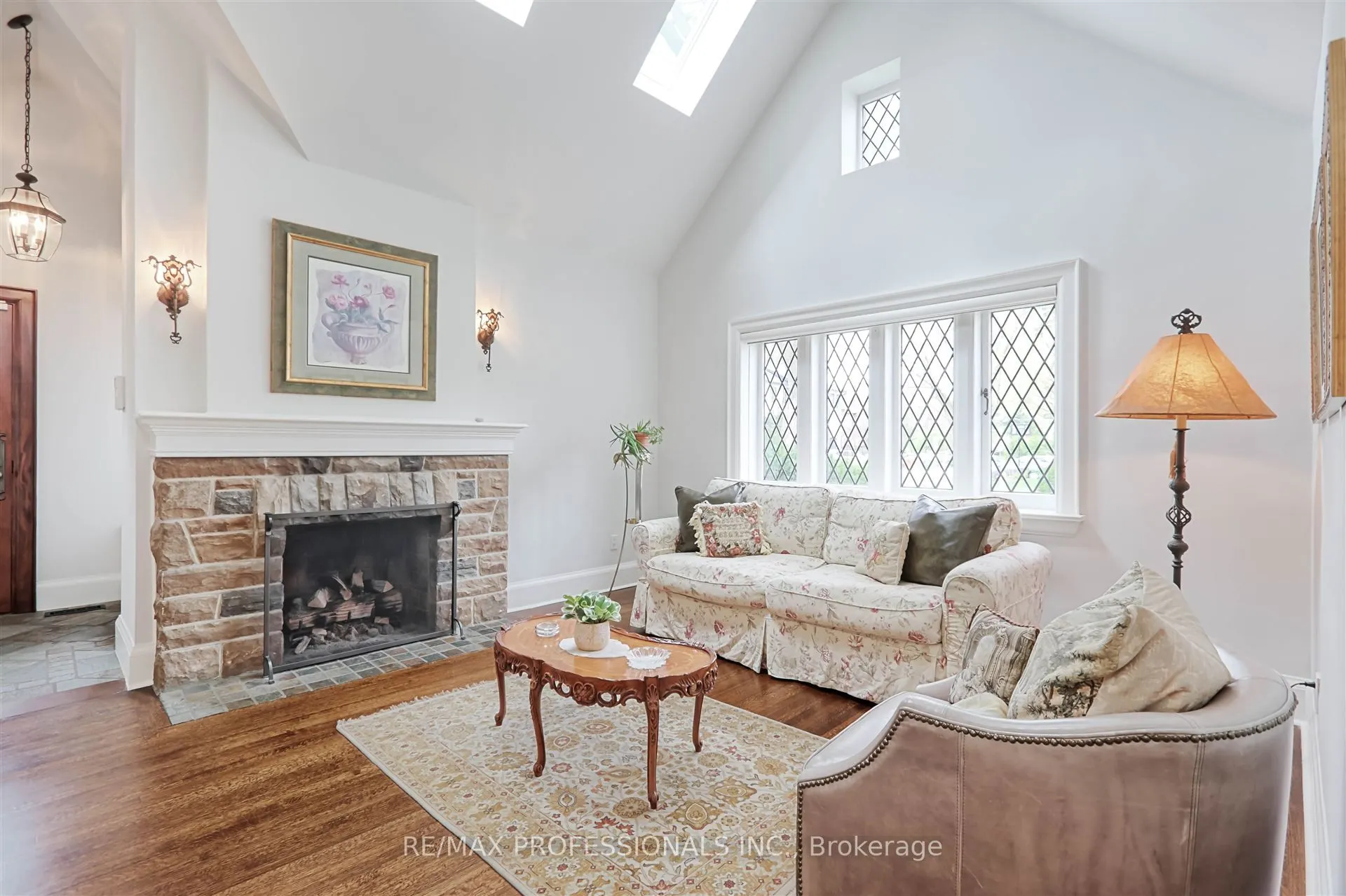 231 Grenview Boulevard S