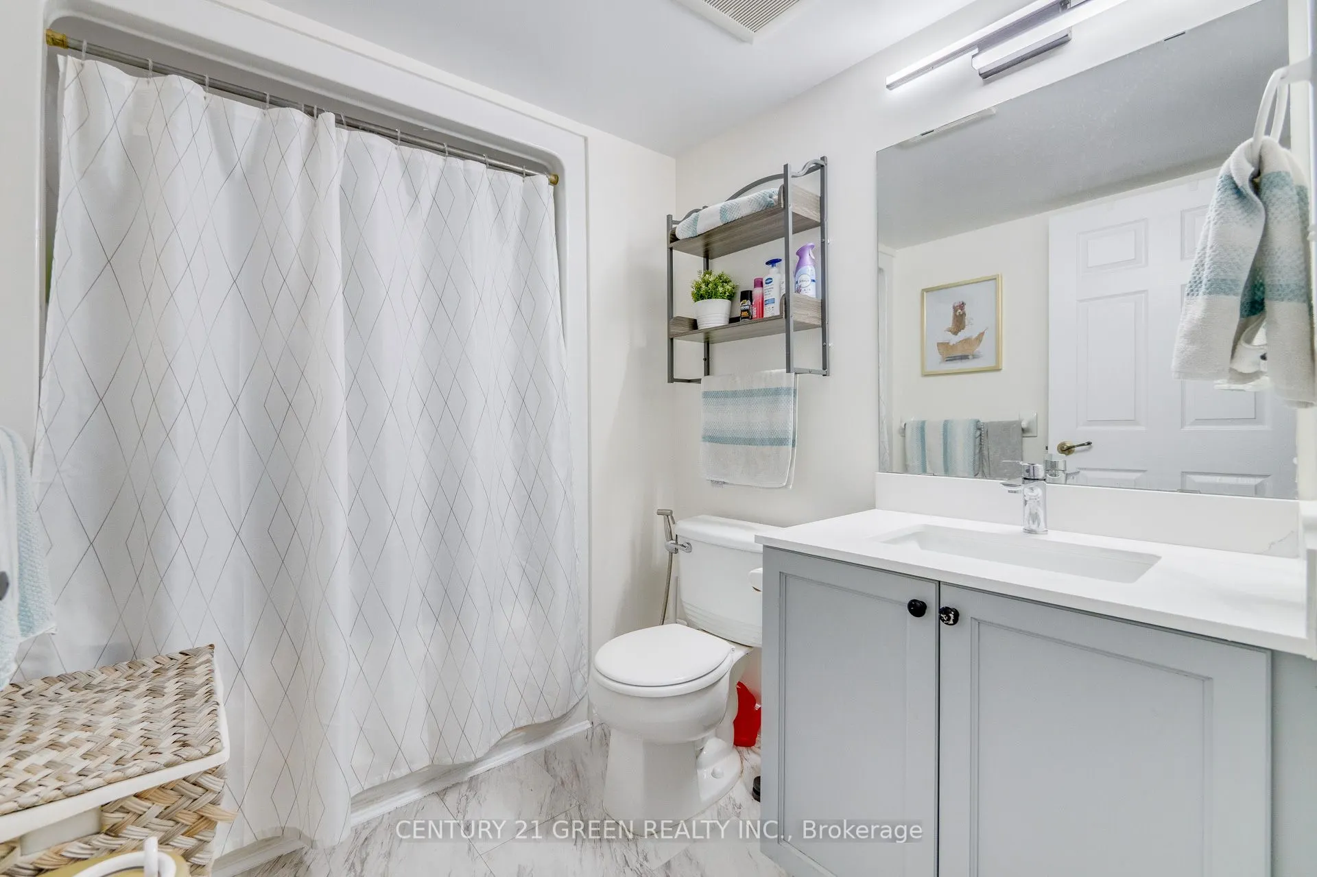 1479 Maple Avenue, #206