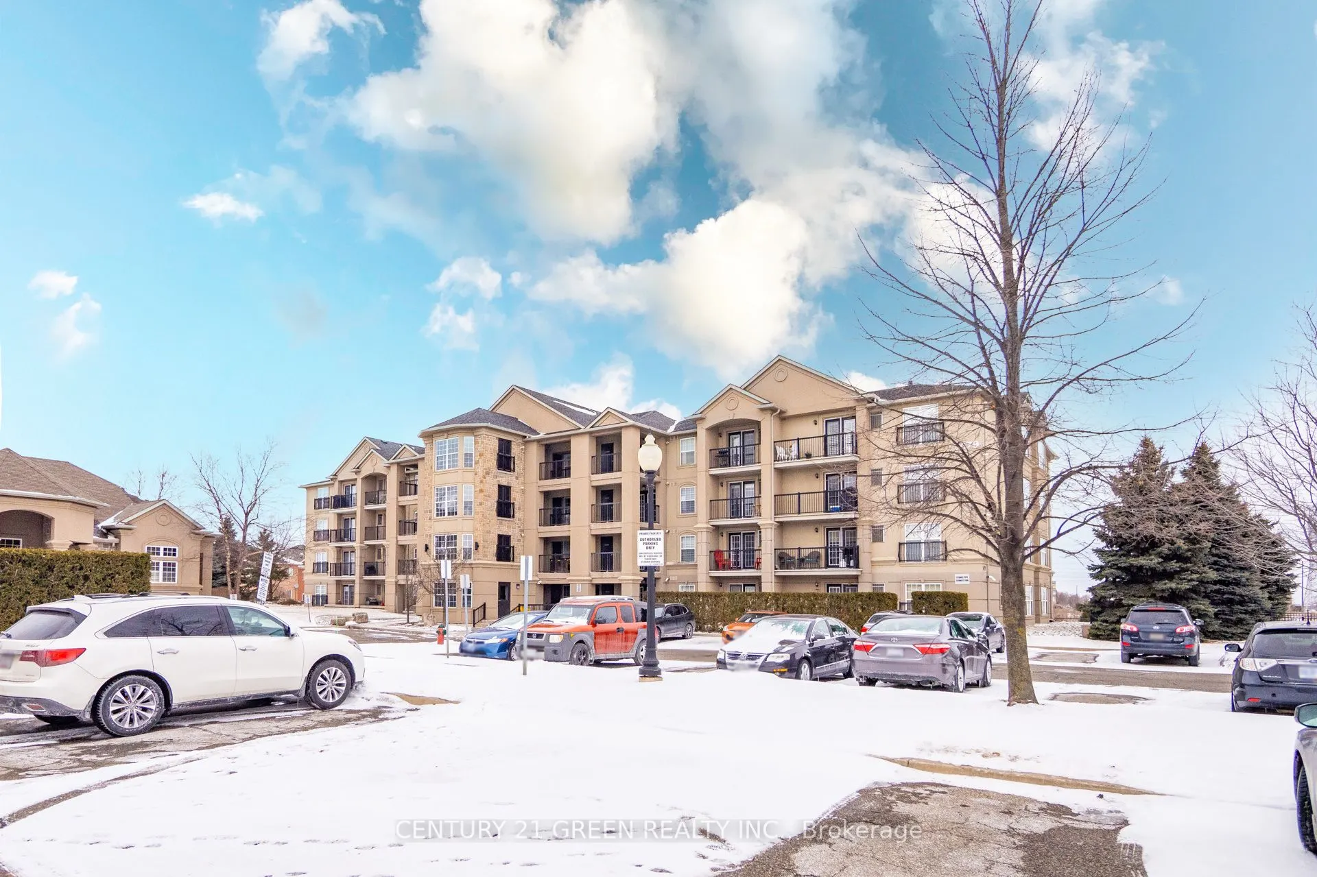 1479 Maple Avenue, #206