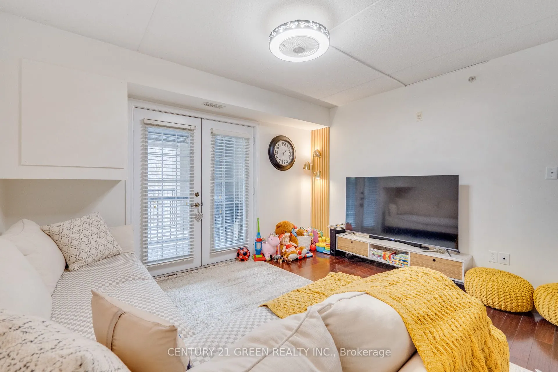 1479 Maple Avenue, #206