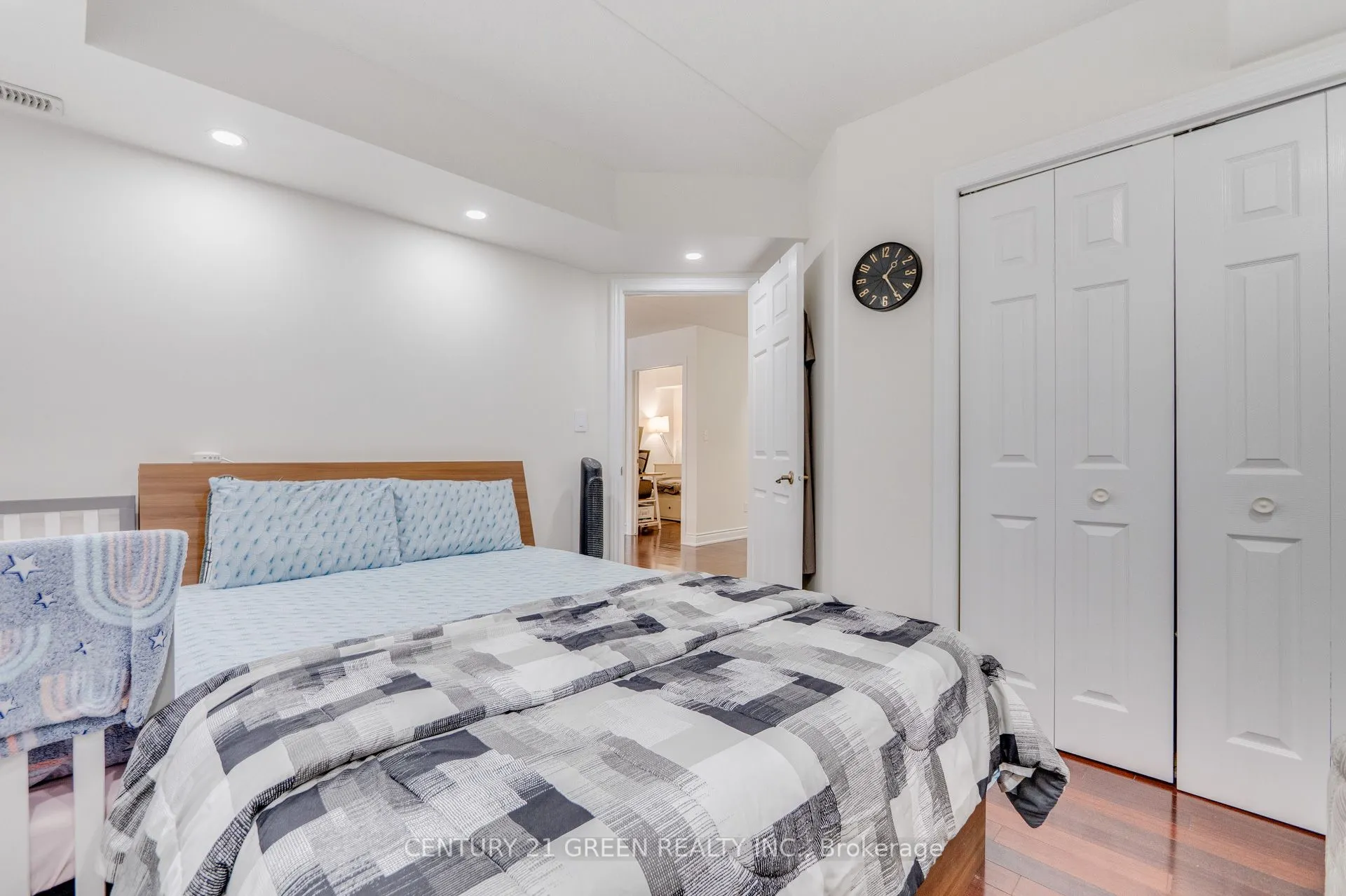 1479 Maple Avenue, #206