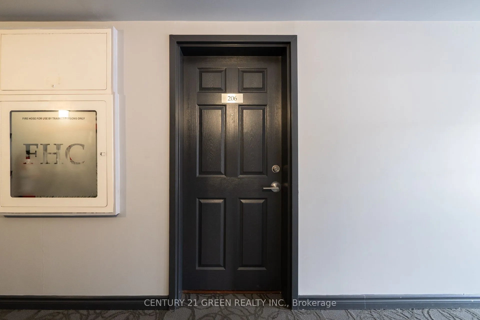 1479 Maple Avenue, #206