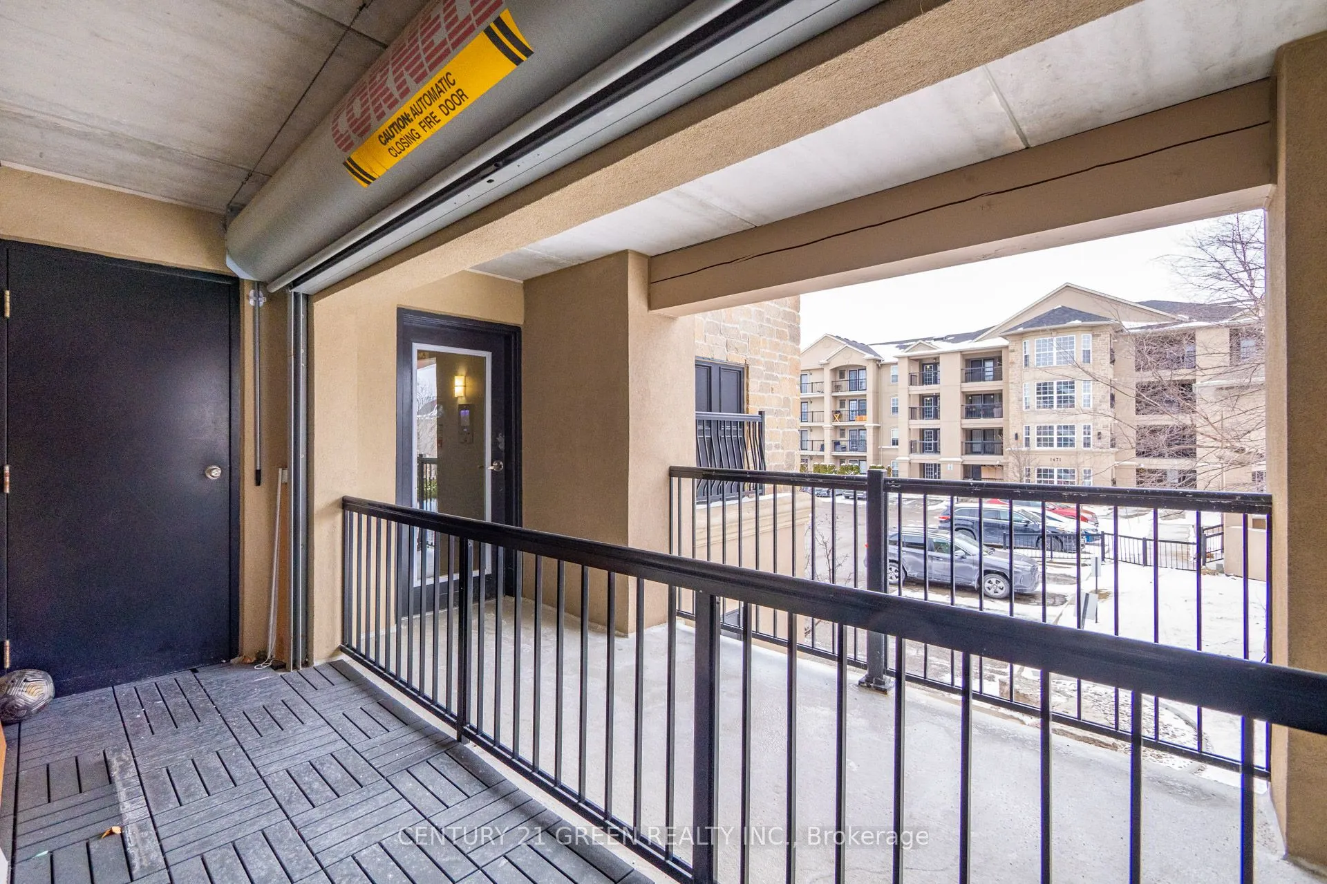 1479 Maple Avenue, #206