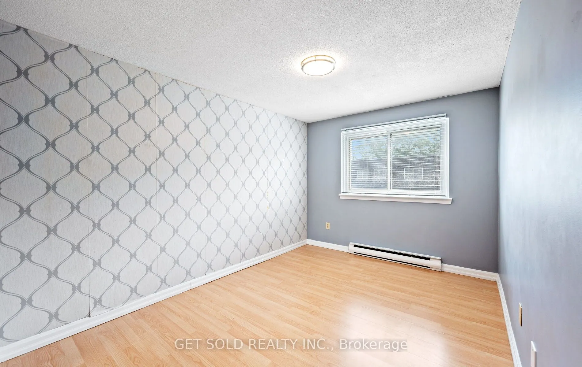 6 Darras Court, #6