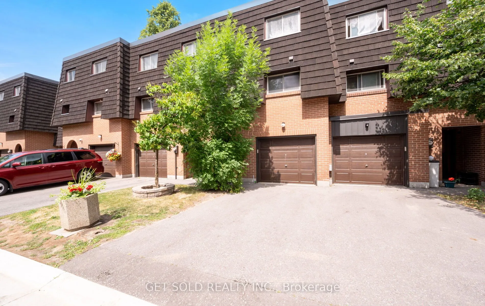 6 Darras Court, #6
