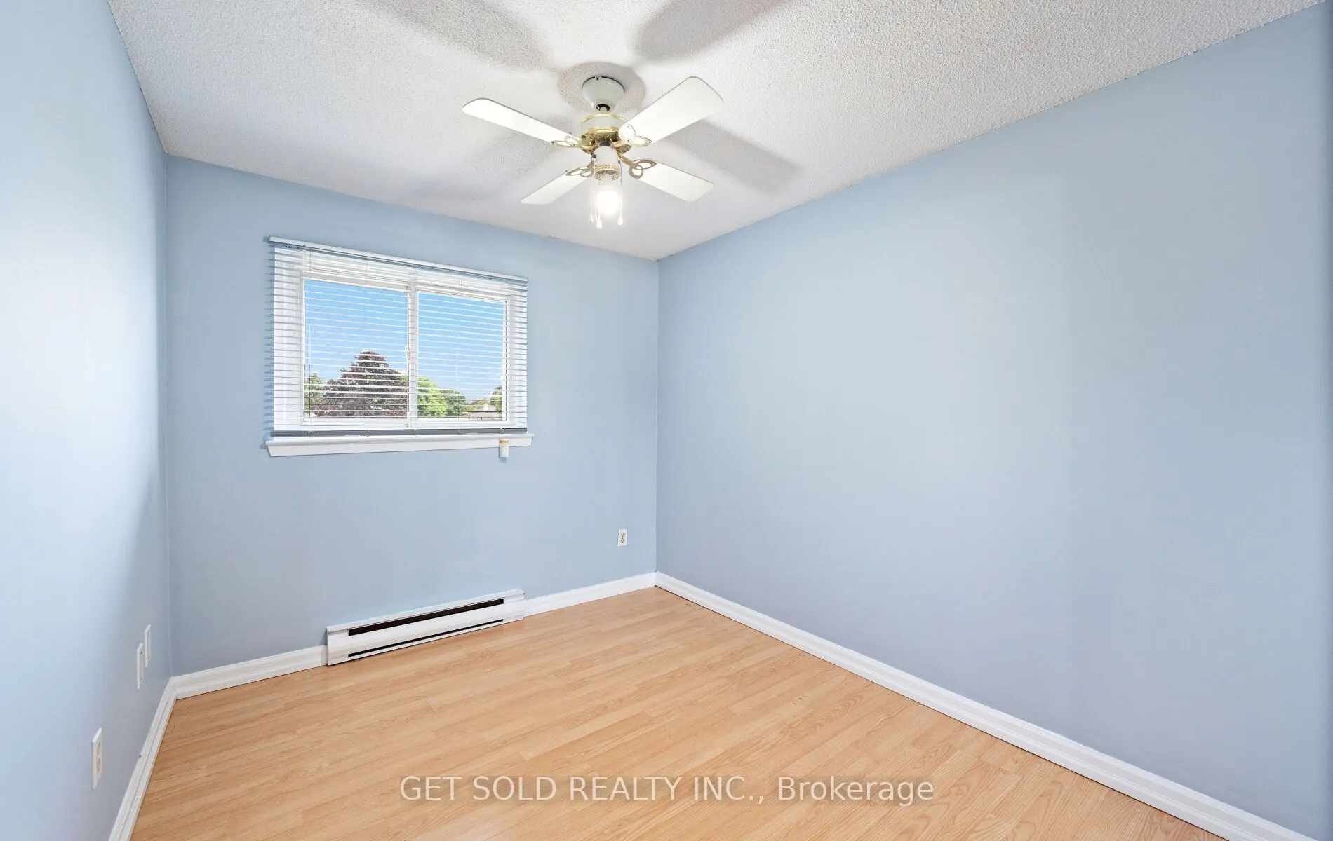 6 Darras Court, #6