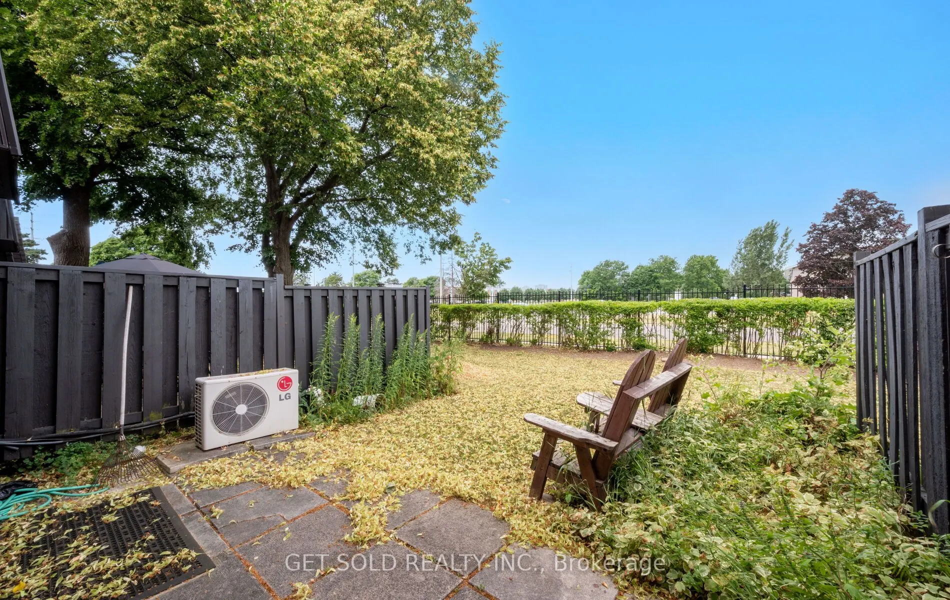 6 Darras Court, #6