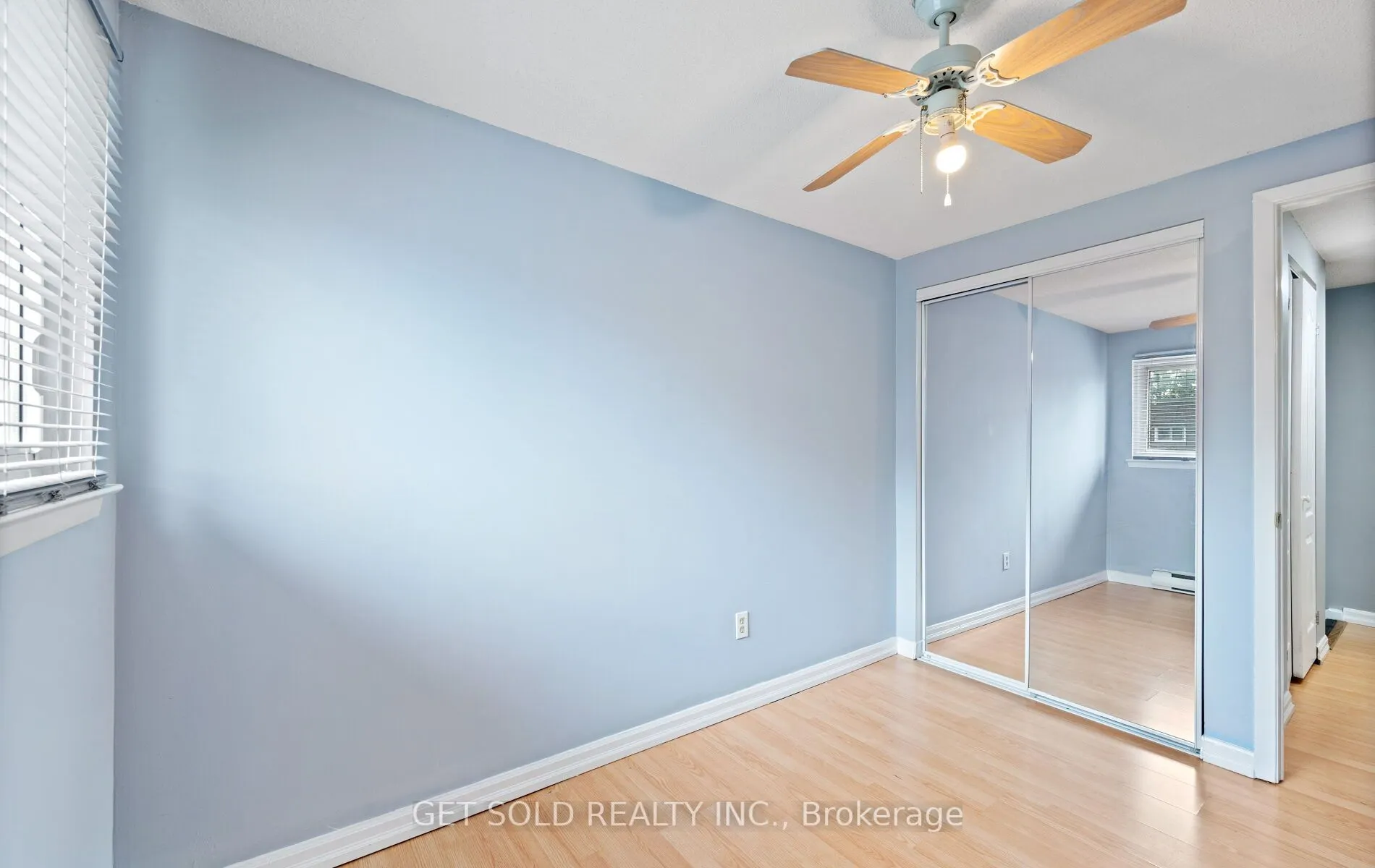 6 Darras Court, #6