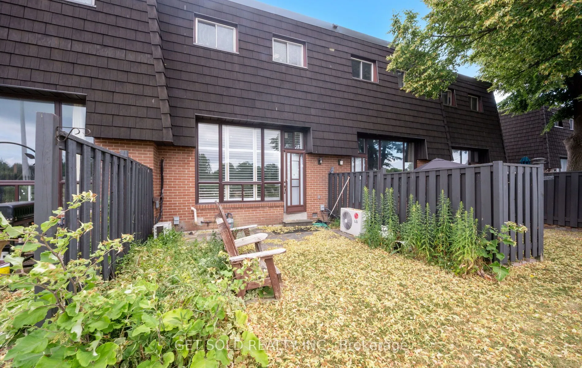 6 Darras Court, #6