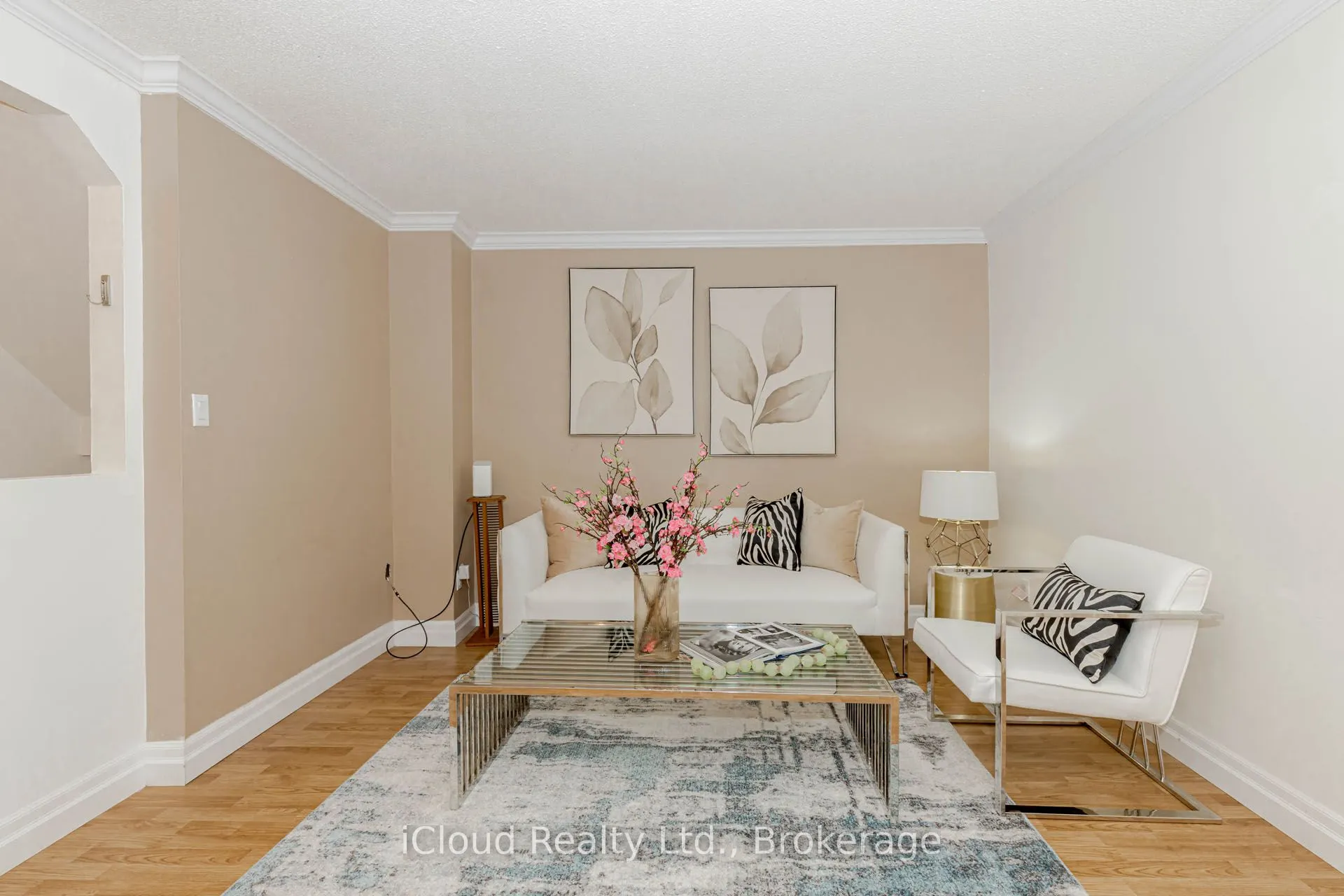 915 Inverhouse Drive, #42