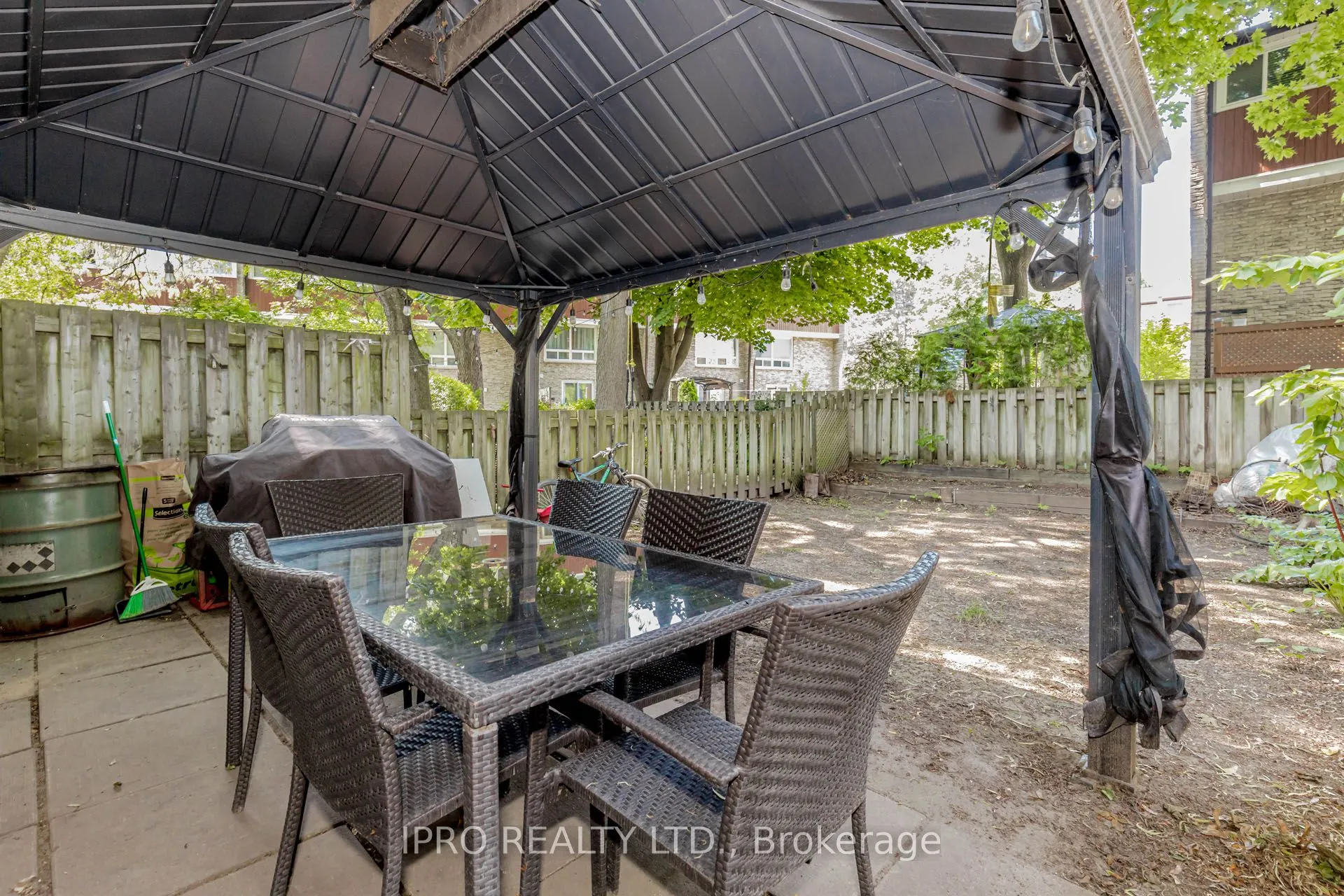 915 Inverhouse Drive, #42