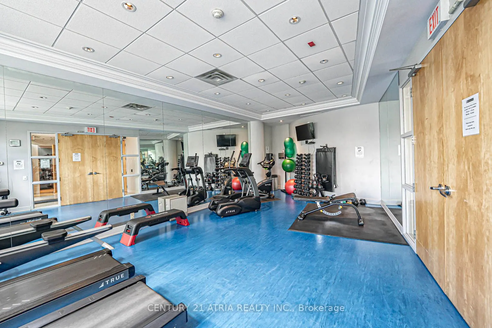 1001 Roselawn Avenue, #318