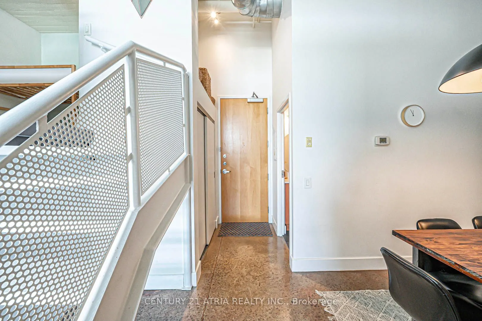 1001 Roselawn Avenue, #318