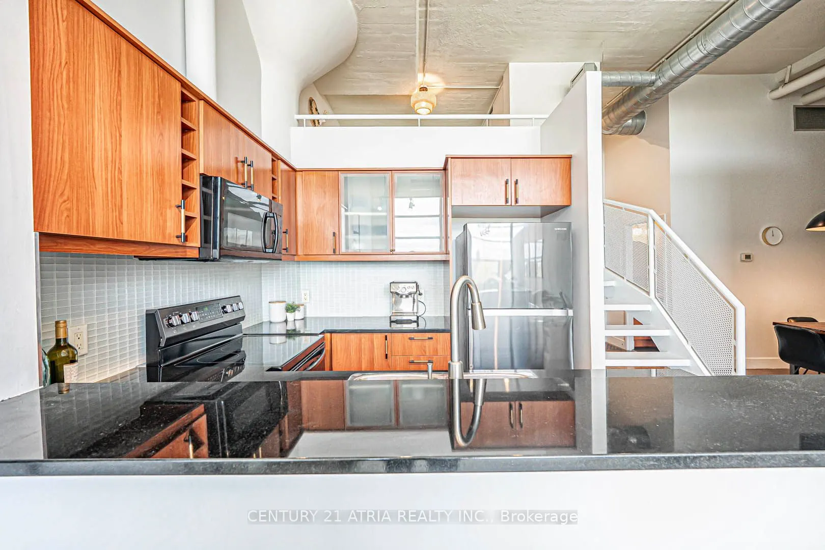1001 Roselawn Avenue, #318