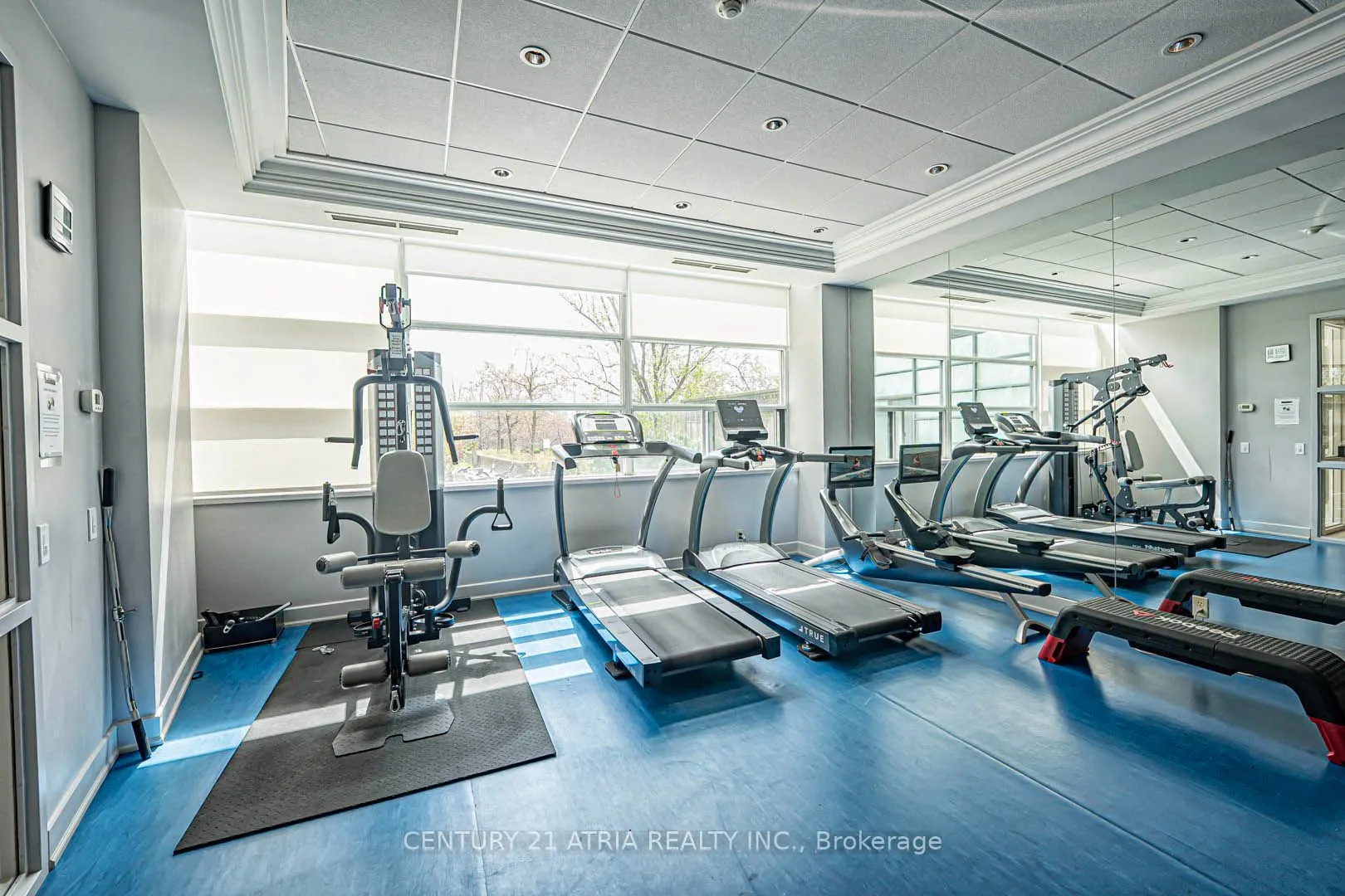 1001 Roselawn Avenue, #318