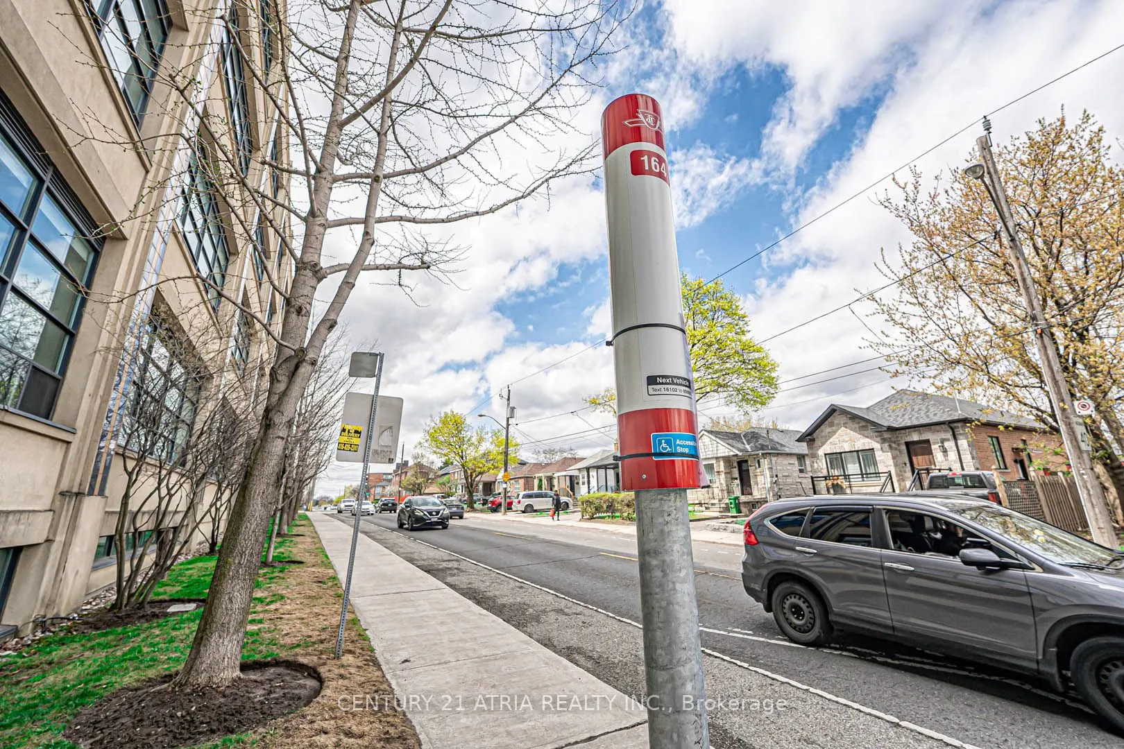 1001 Roselawn Avenue, #318
